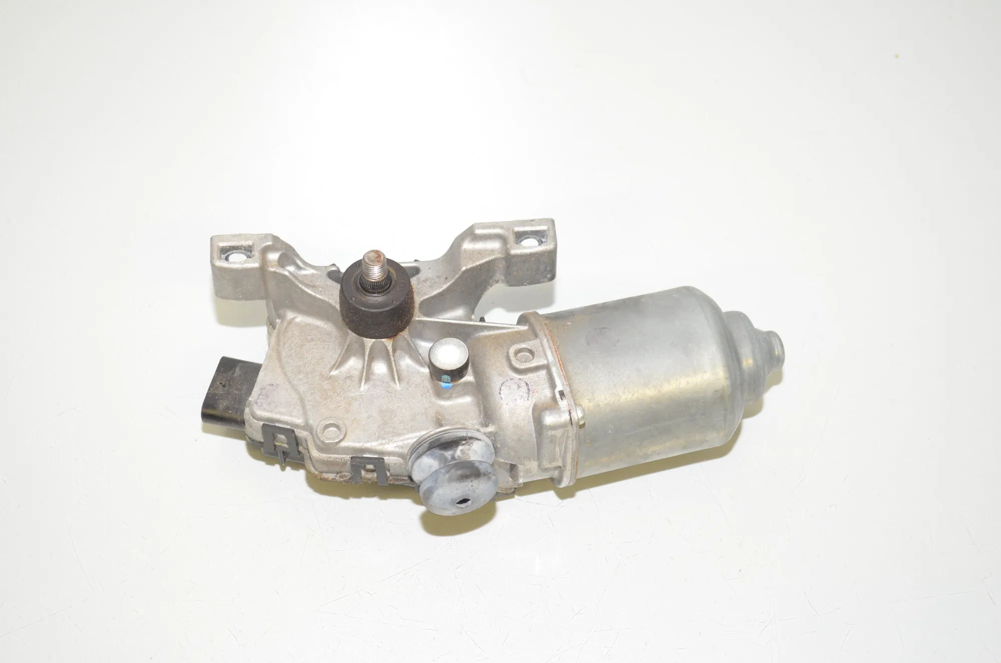 Front Windshield Wiper Mechanism Motor – OEM 7292653 · BMW X5 (F15, F85) M 50 d 2017 – 3