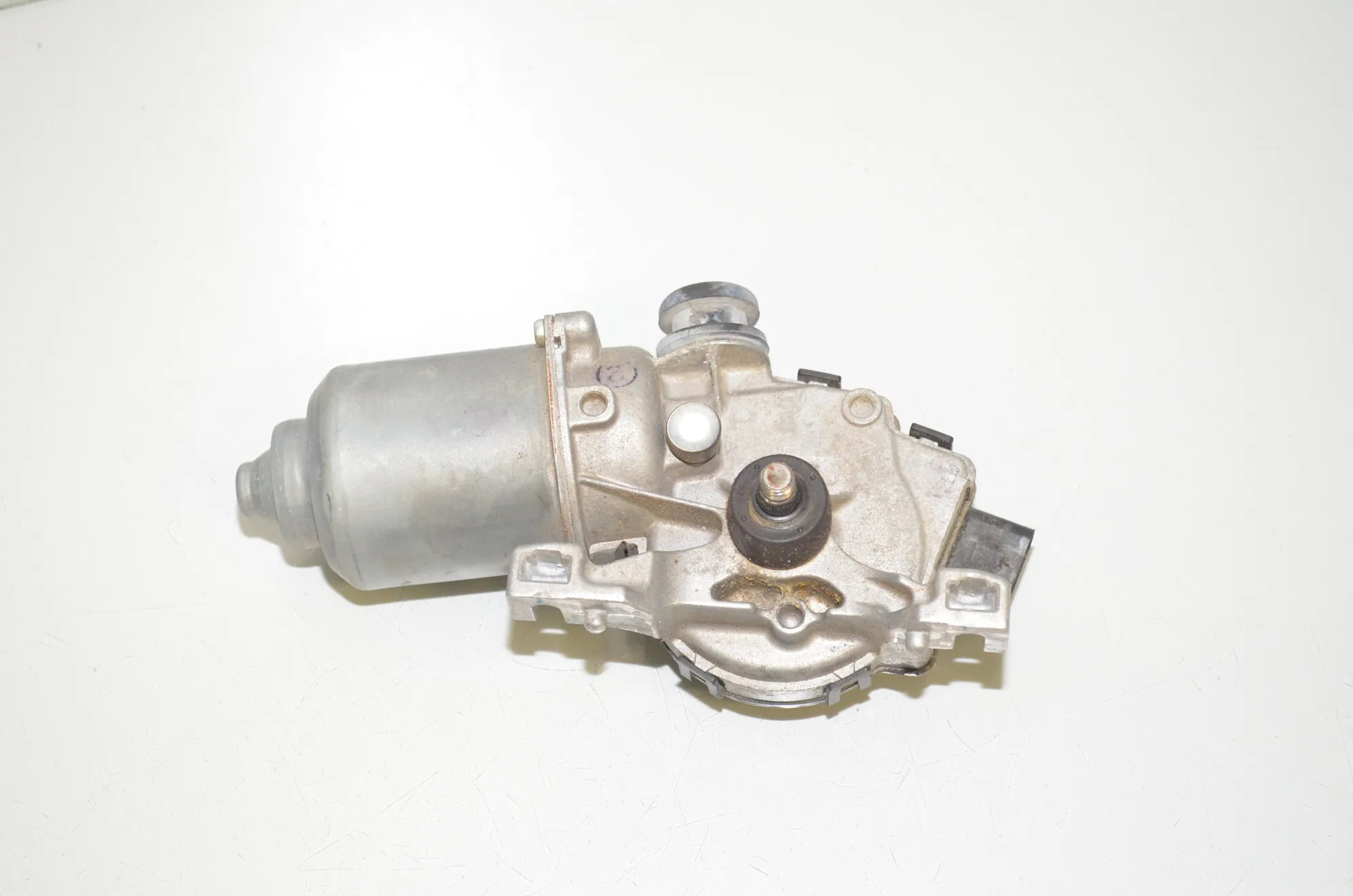 Front Windshield Wiper Mechanism Motor – OEM 7292653 · BMW X5 (F15, F85) M 50 d 2017 – 4