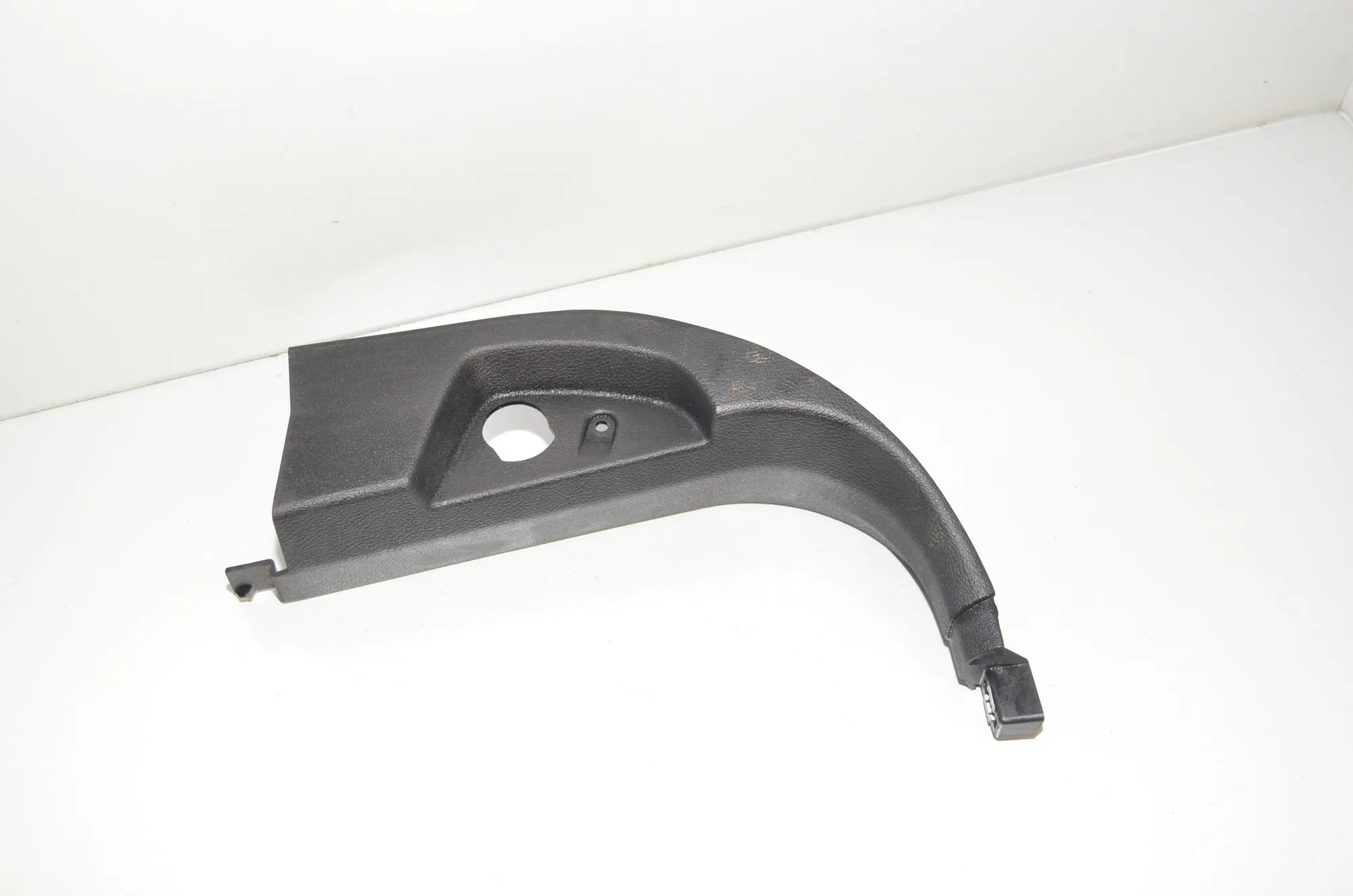 Front Left Interior Step Trim – OEM 7284527 · BMW X5 (F15, F85) M 50 d 2017