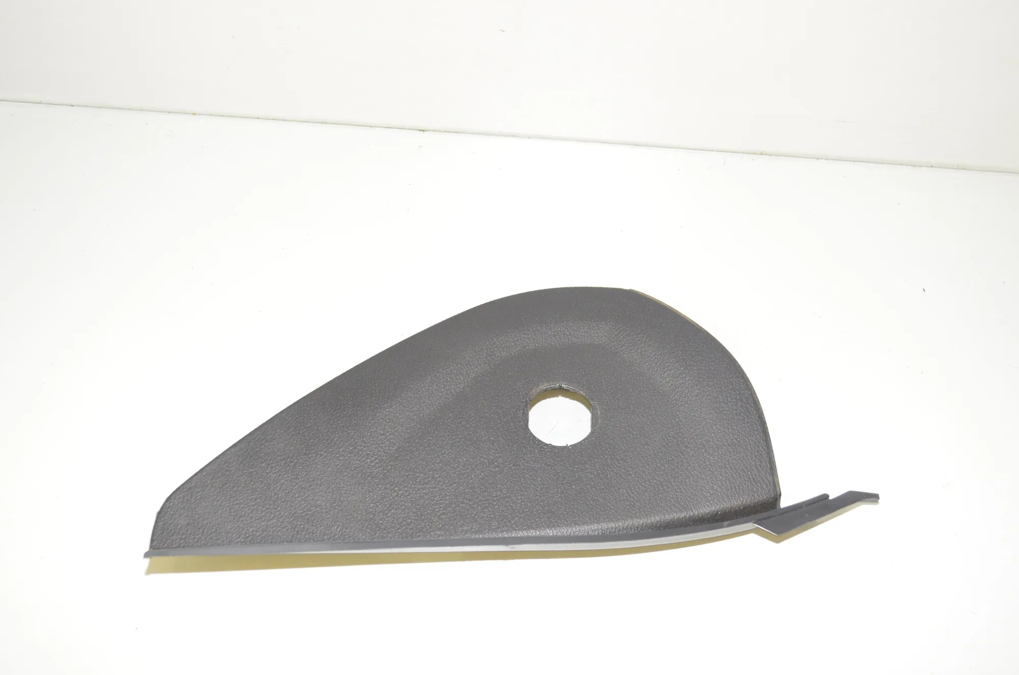 Dashboard Side Trim – OEM 9281636 · BMW X5 (F15, F85) M 50 d 2017 – 2