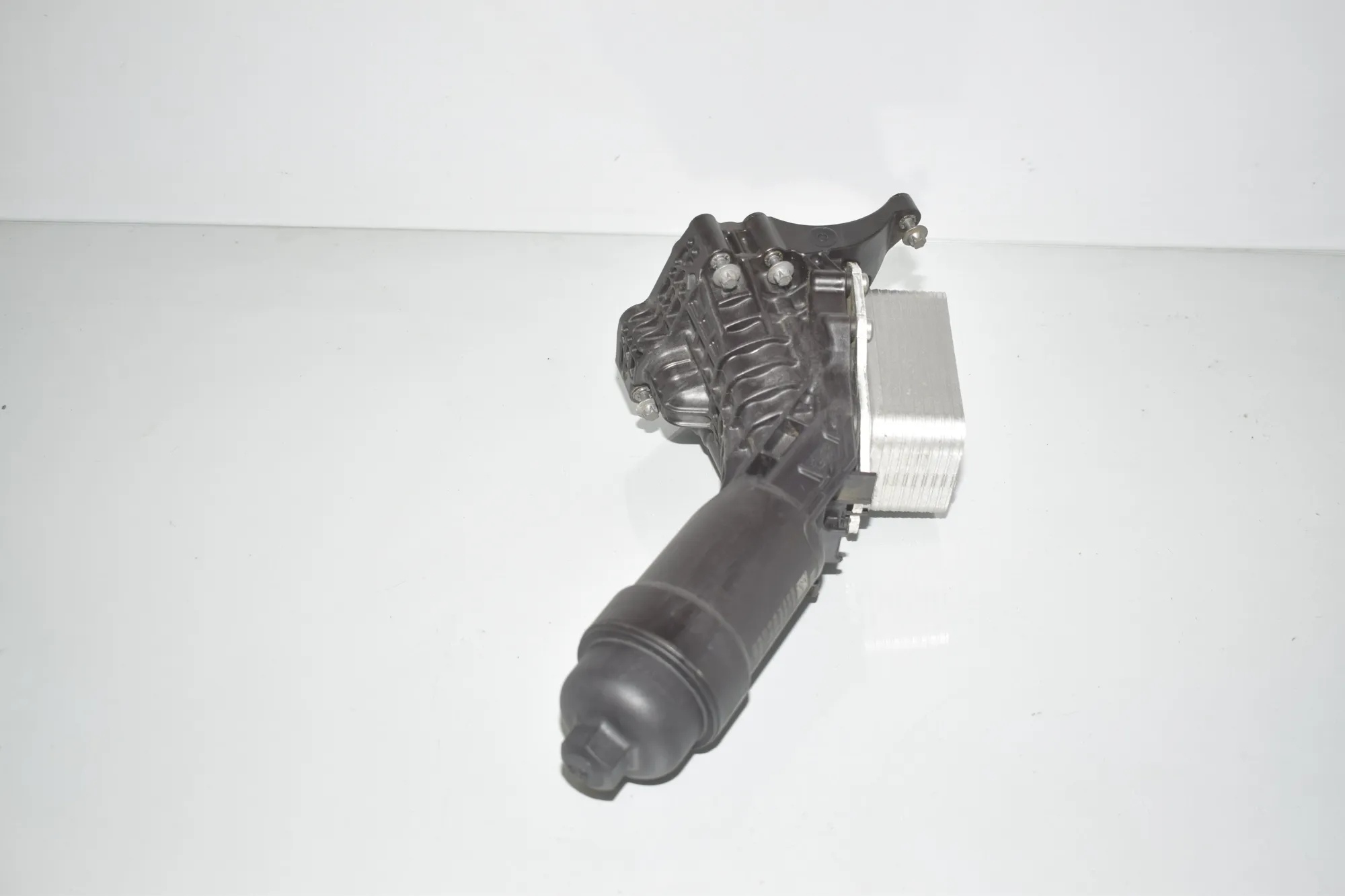 Oil Cooler – OEM 72434199 · BMW 3 Touring (G21) BMW 3 Touring (G21) 330 e Plug-in-Hybrid 2020 – 3