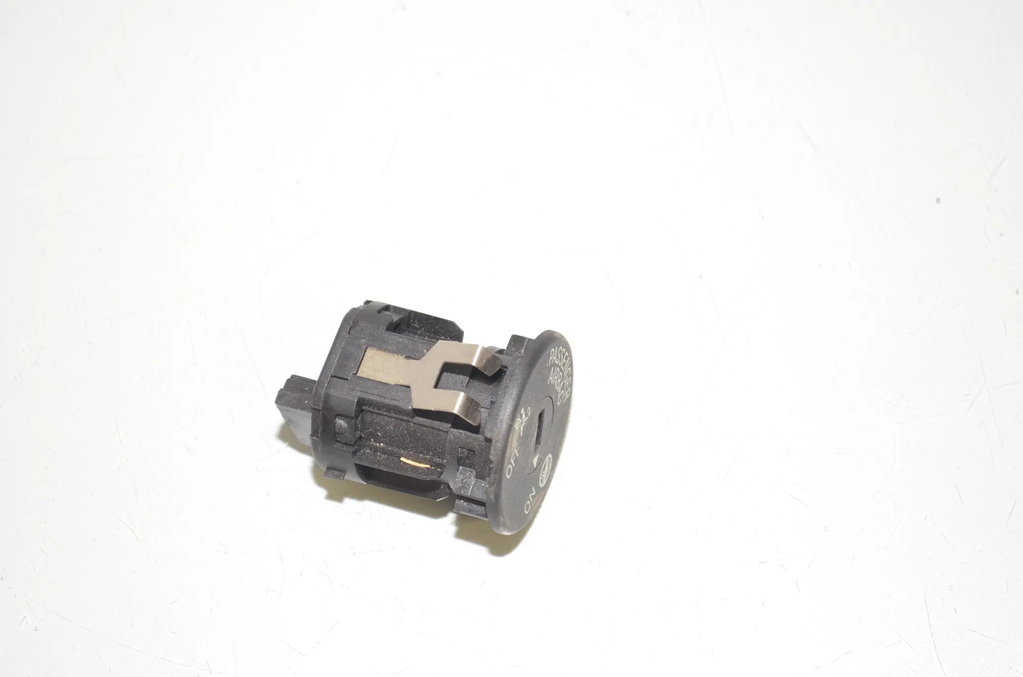 SRS Switch – OEM 9326501 · BMW X5 (F15, F85) M 50 d 2017 – 4