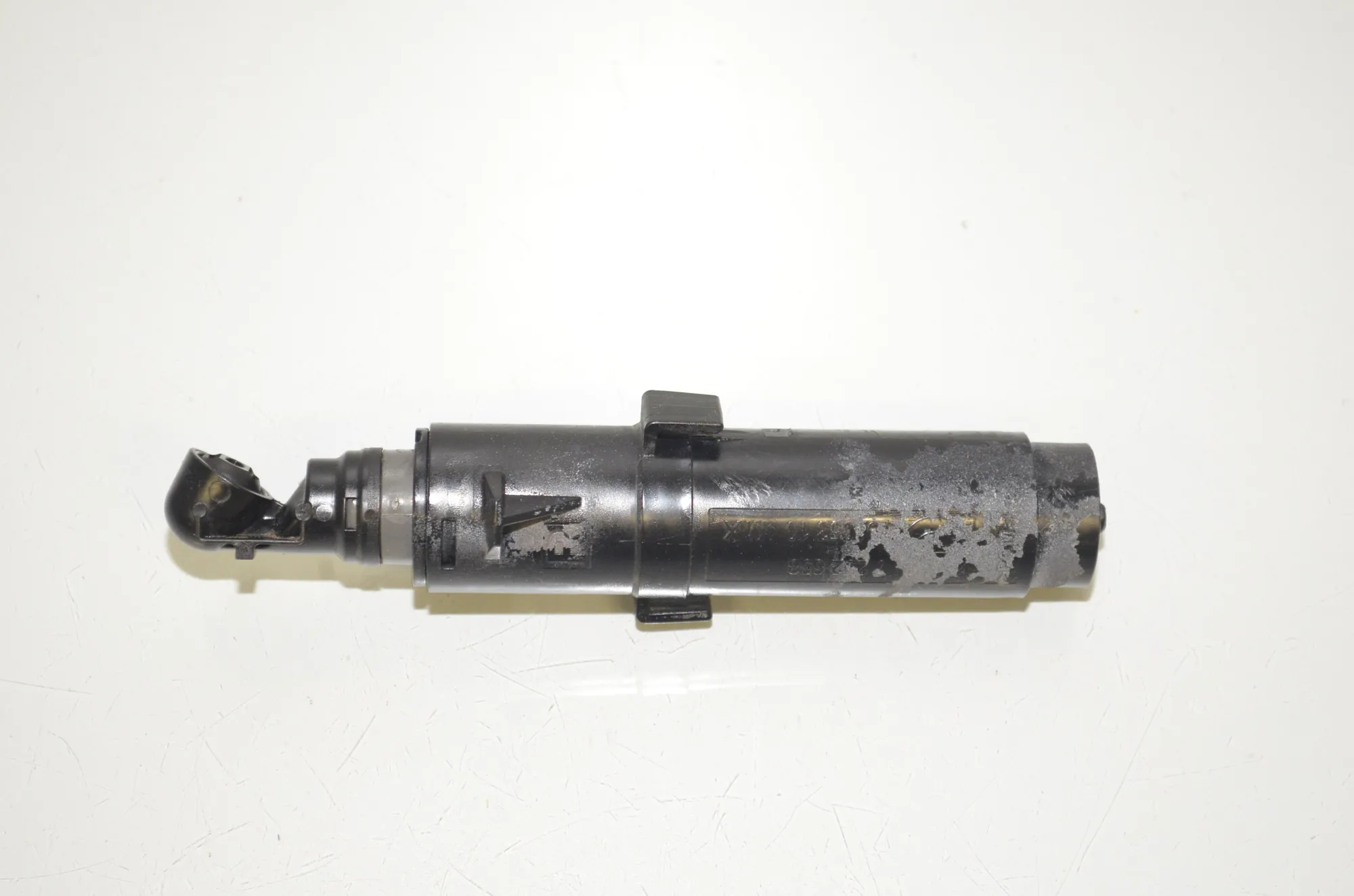 Right Headlight Washer Pump – OEM 7292658 · BMW X5 (F15, F85) M 50 d 2017 – 2