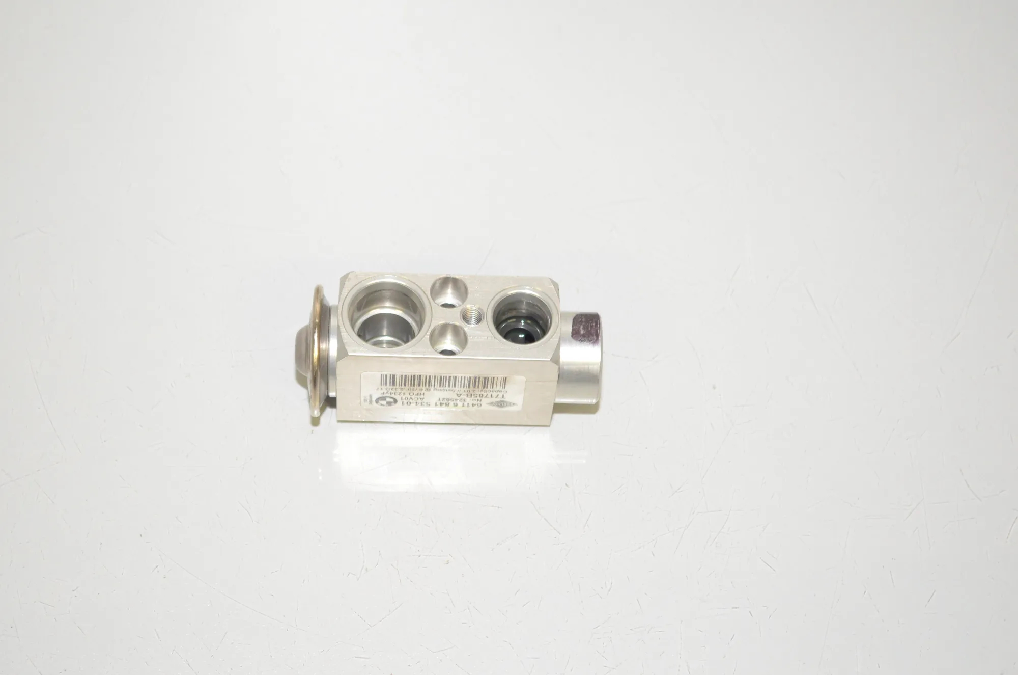 A/C Conditioner Expansion Valve – OEM 6841534 · BMW X5 (F15, F85) M 50 d 2017