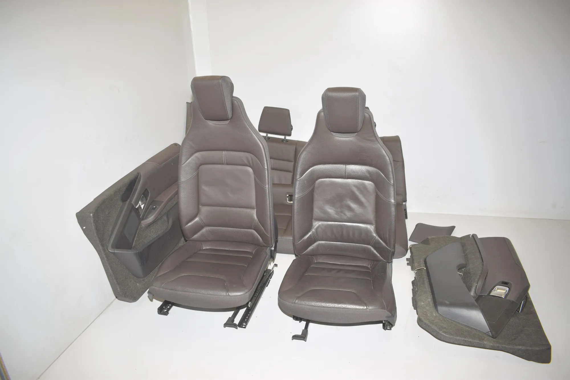 Seat set · BMW i3 (I01) Hybrid 2018 – 4