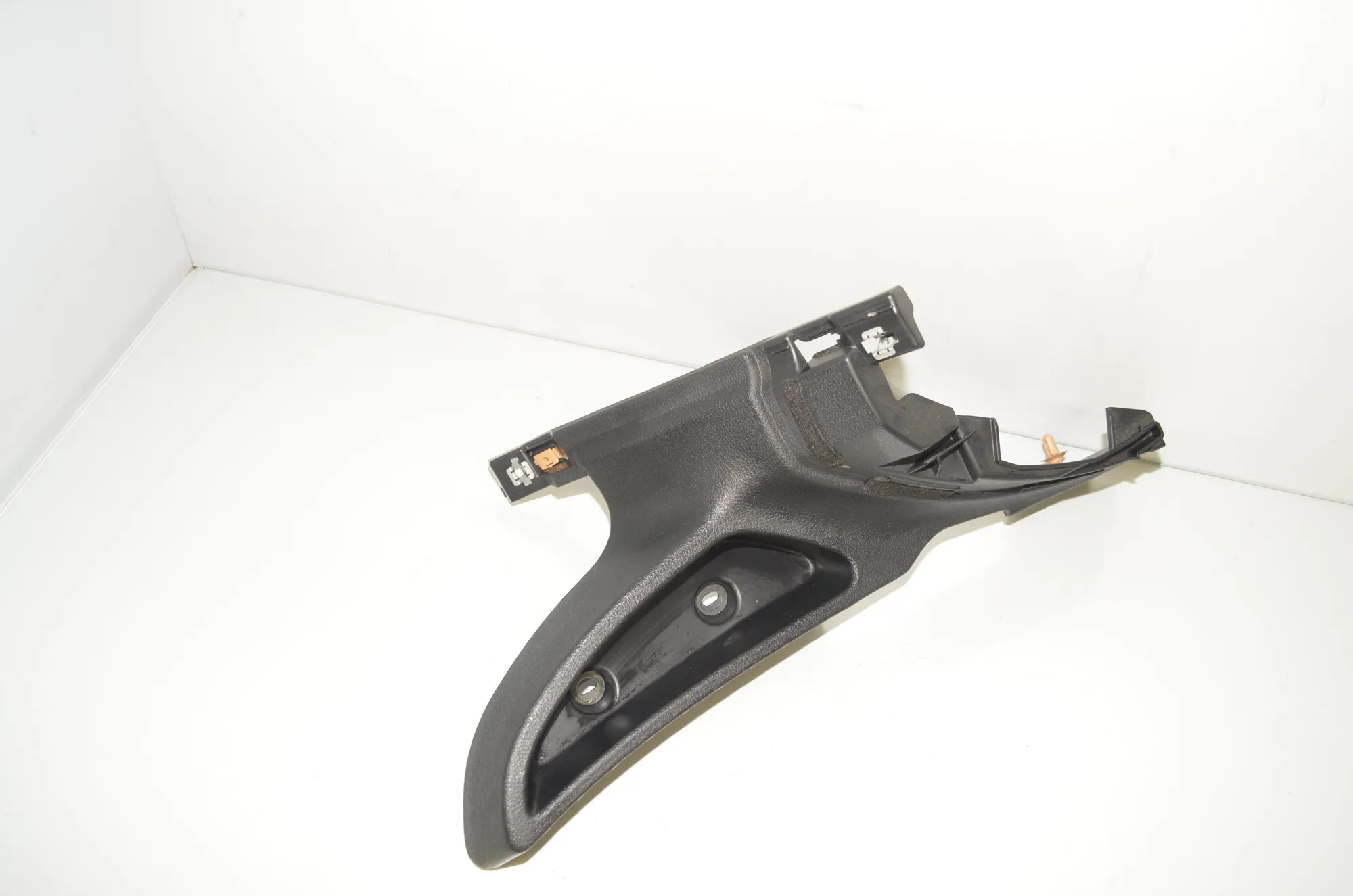 Rear Right Interior Step Trim – OEM 7328268 · BMW X6 (F16, F86) xDrive 30 d 2016