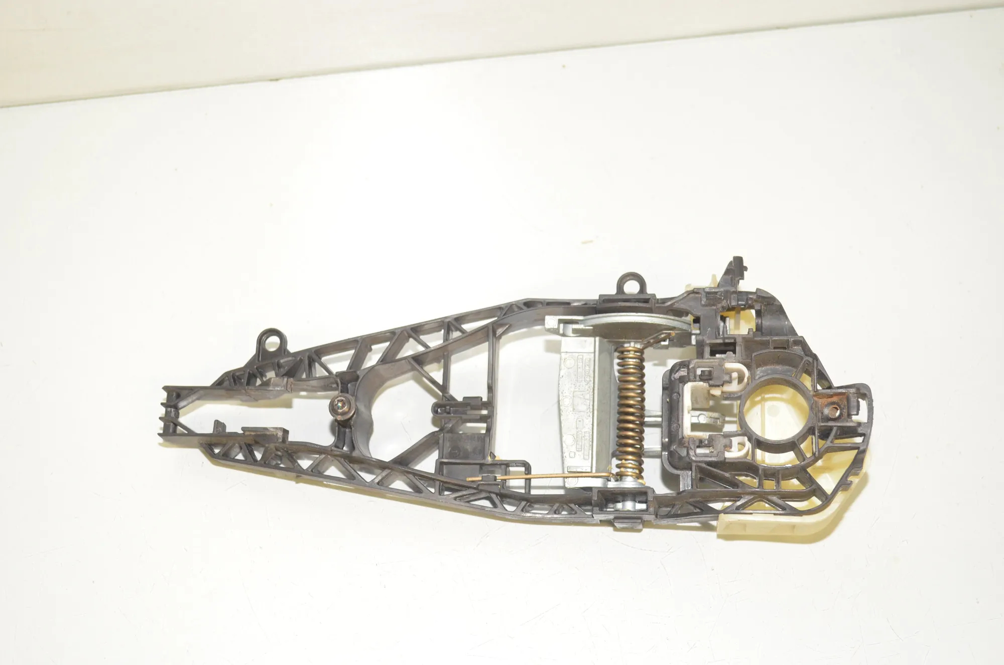Rear Right Door Interior Handle Frame – OEM 7401212 · BMW X6 (F16, F86) xDrive 30 d 2016 – 4