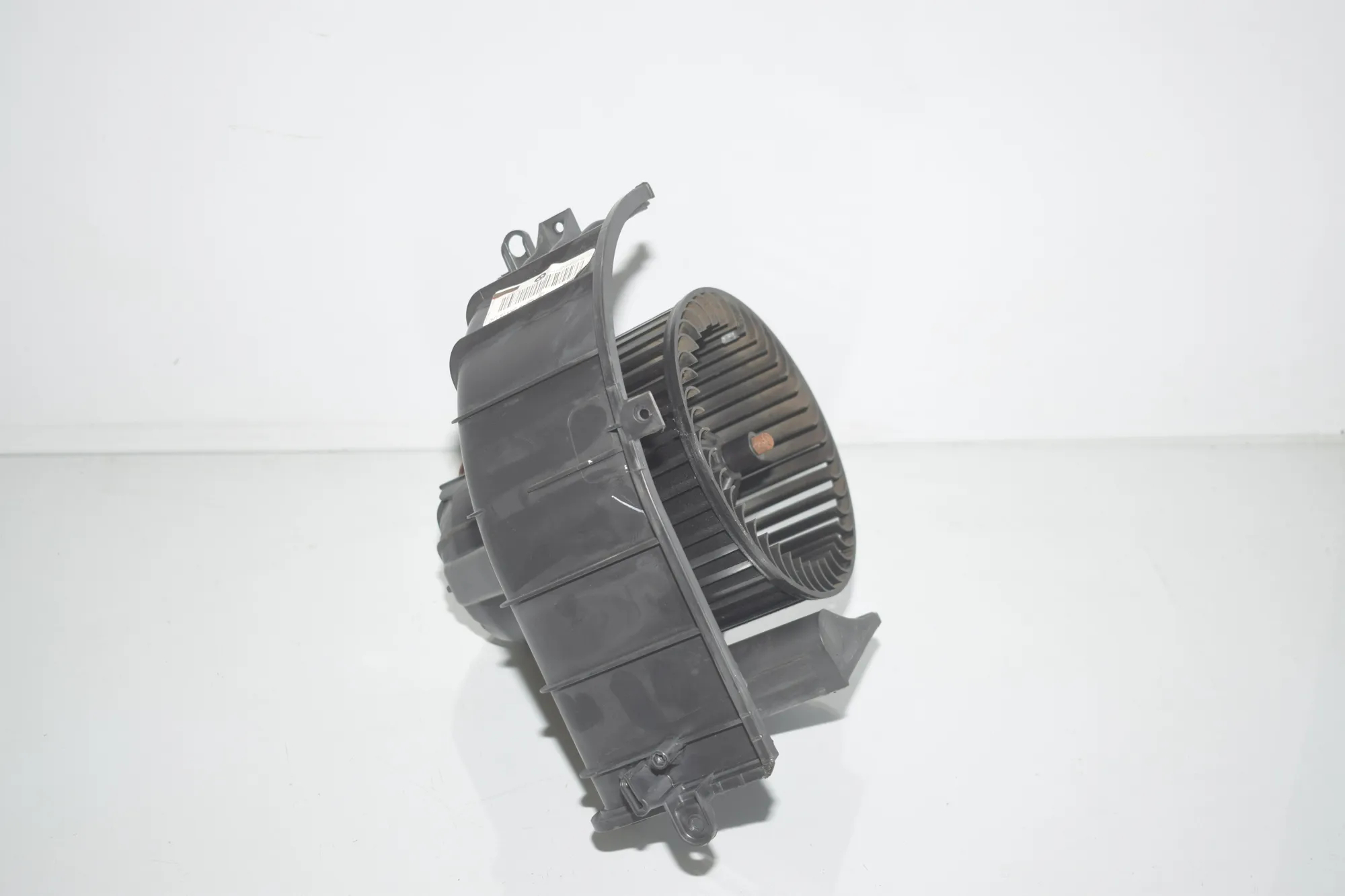 Heater Blower Fan – OEM T1028989C · BMW X6 (F16, F86) xDrive 30 d 2016 – 2
