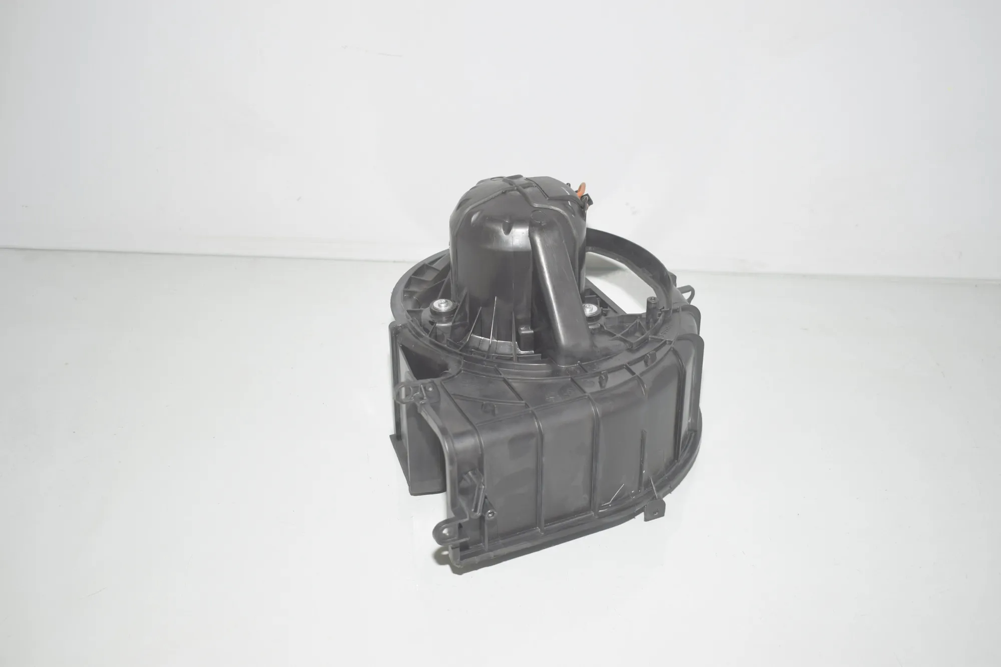 Heater Blower Fan – OEM T1028989C · BMW X6 (F16, F86) xDrive 30 d 2016 – 3