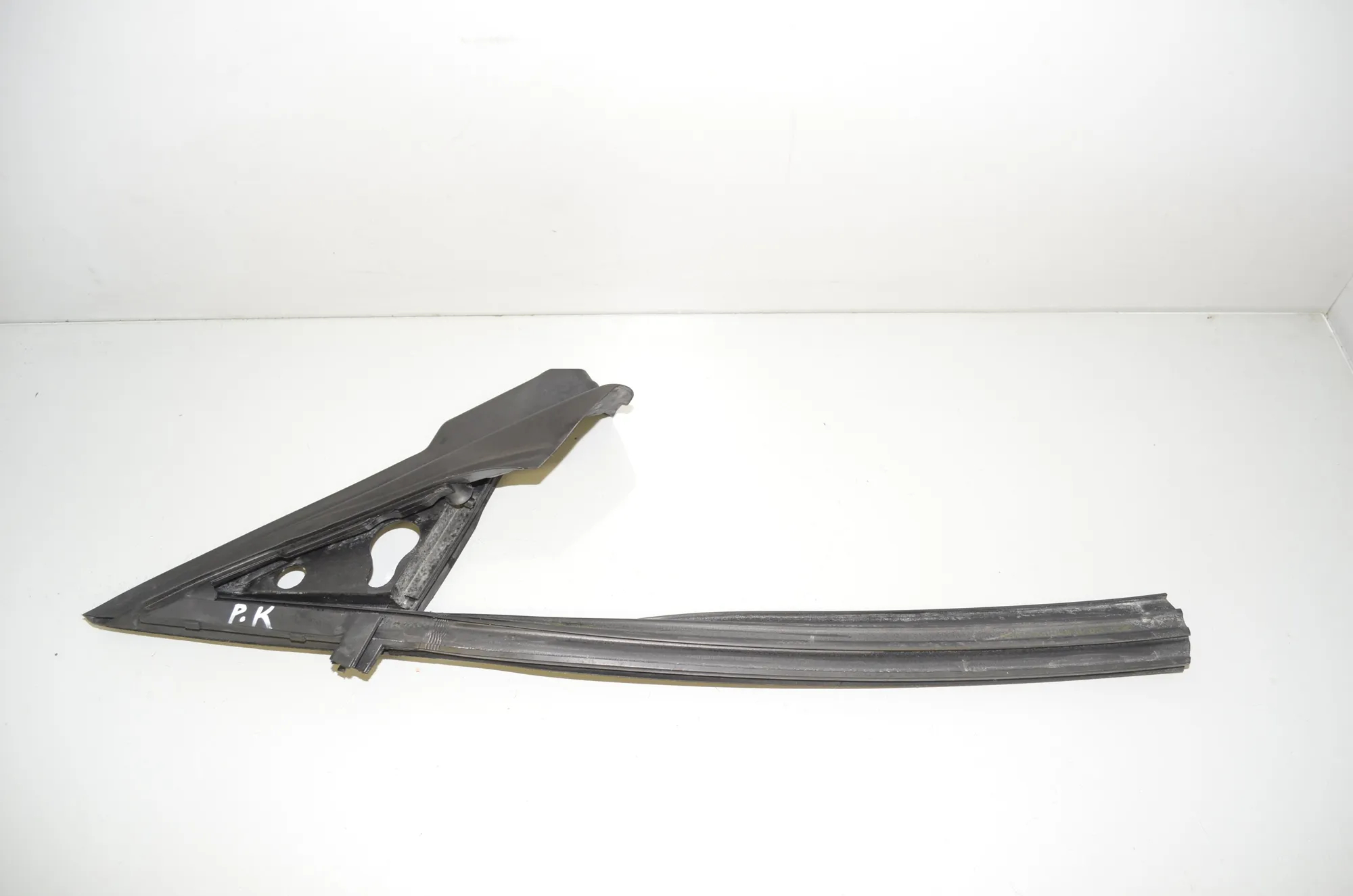 Front Left Door Seal Rubber – OEM 7268419 · BMW 2 Cabrio (F23) 220 d 2015 – 3
