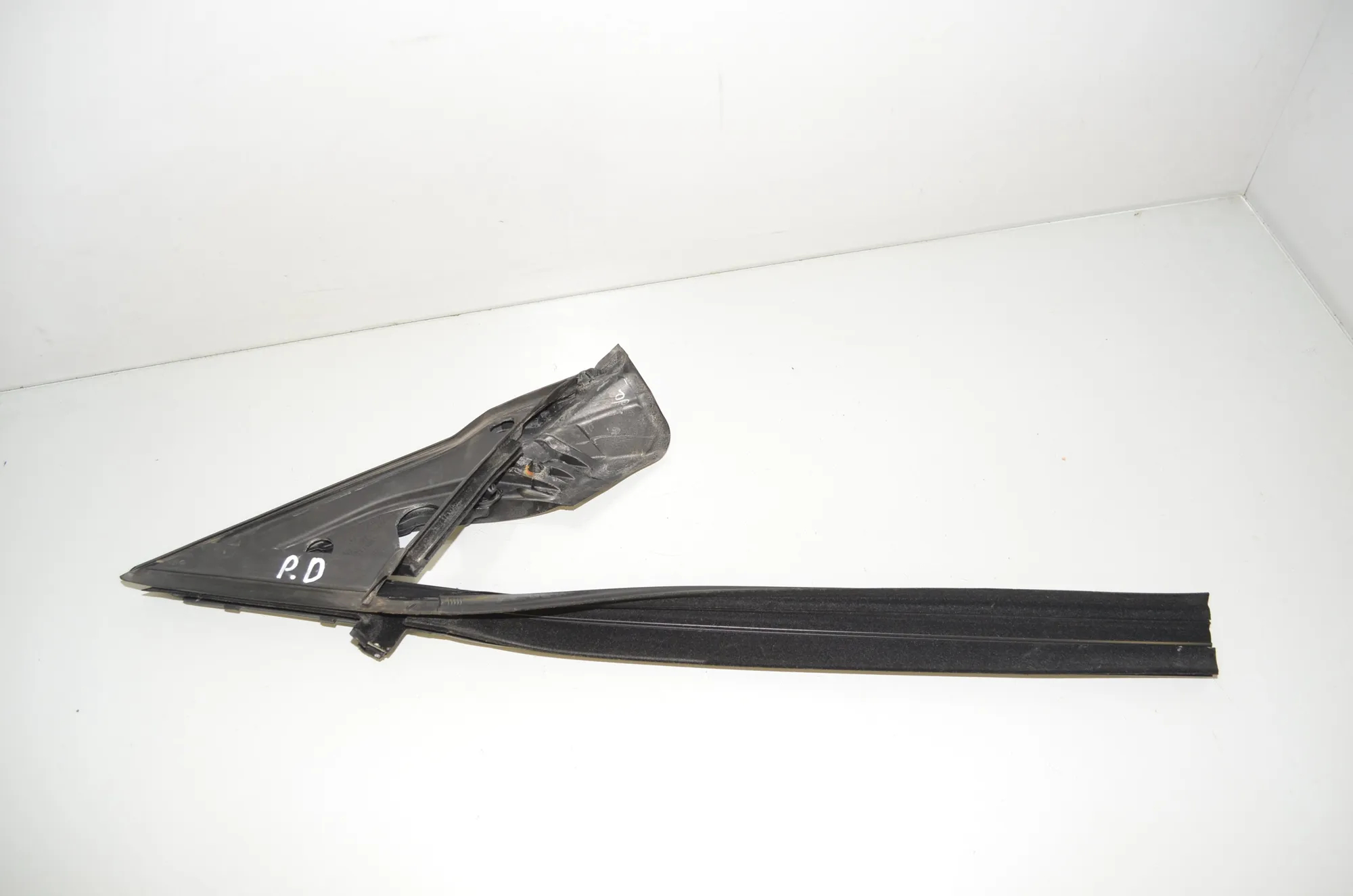 Front Right Door Seal Rubber – OEM 7268420 · BMW 2 Cabrio (F23) 220 d 2015