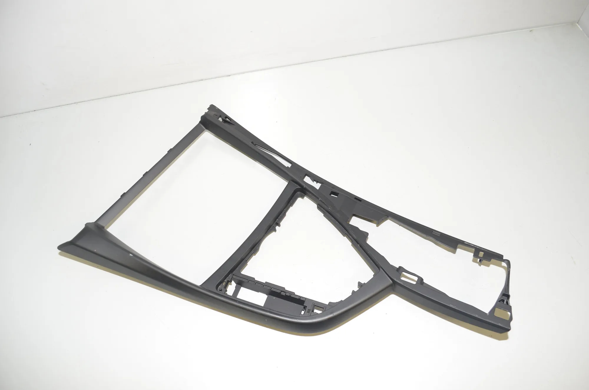 Center Console Trim – OEM 9207313 · BMW 2 Cabrio (F23) 220 d 2015