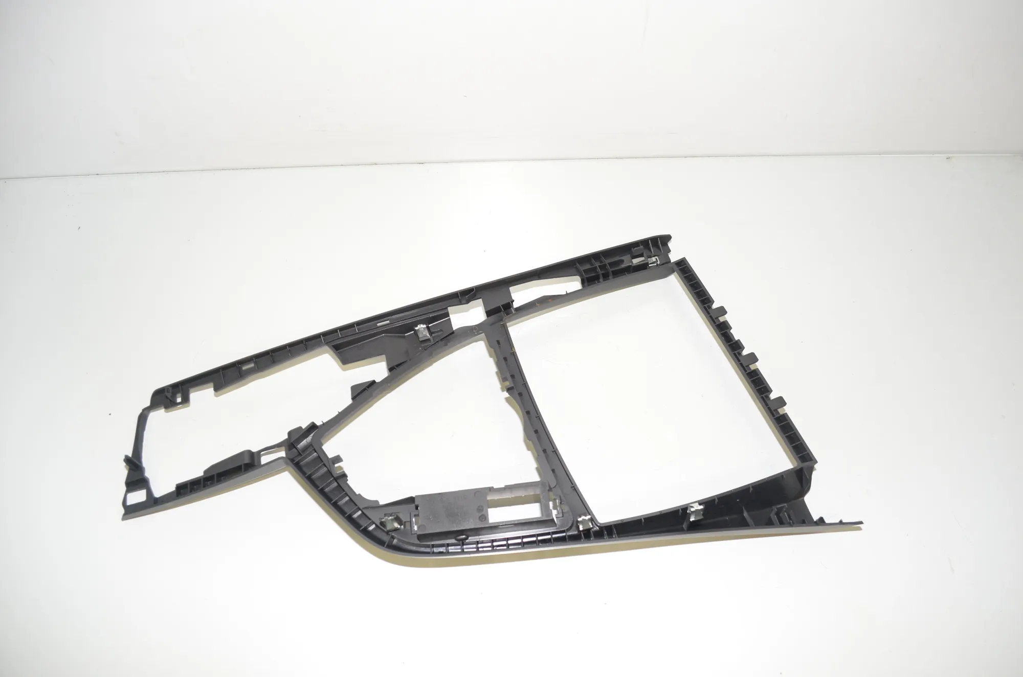 Center Console Trim – OEM 9207313 · BMW 2 Cabrio (F23) 220 d 2015 – 3