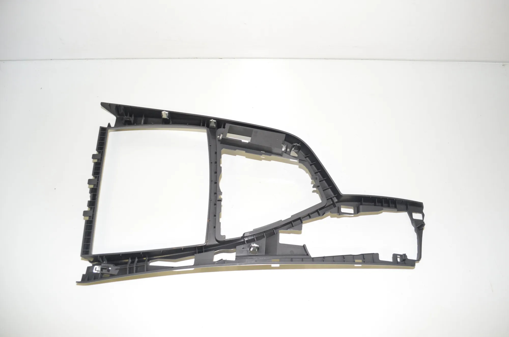 Center Console Trim – OEM 9207313 · BMW 2 Cabrio (F23) 220 d 2015 – 4