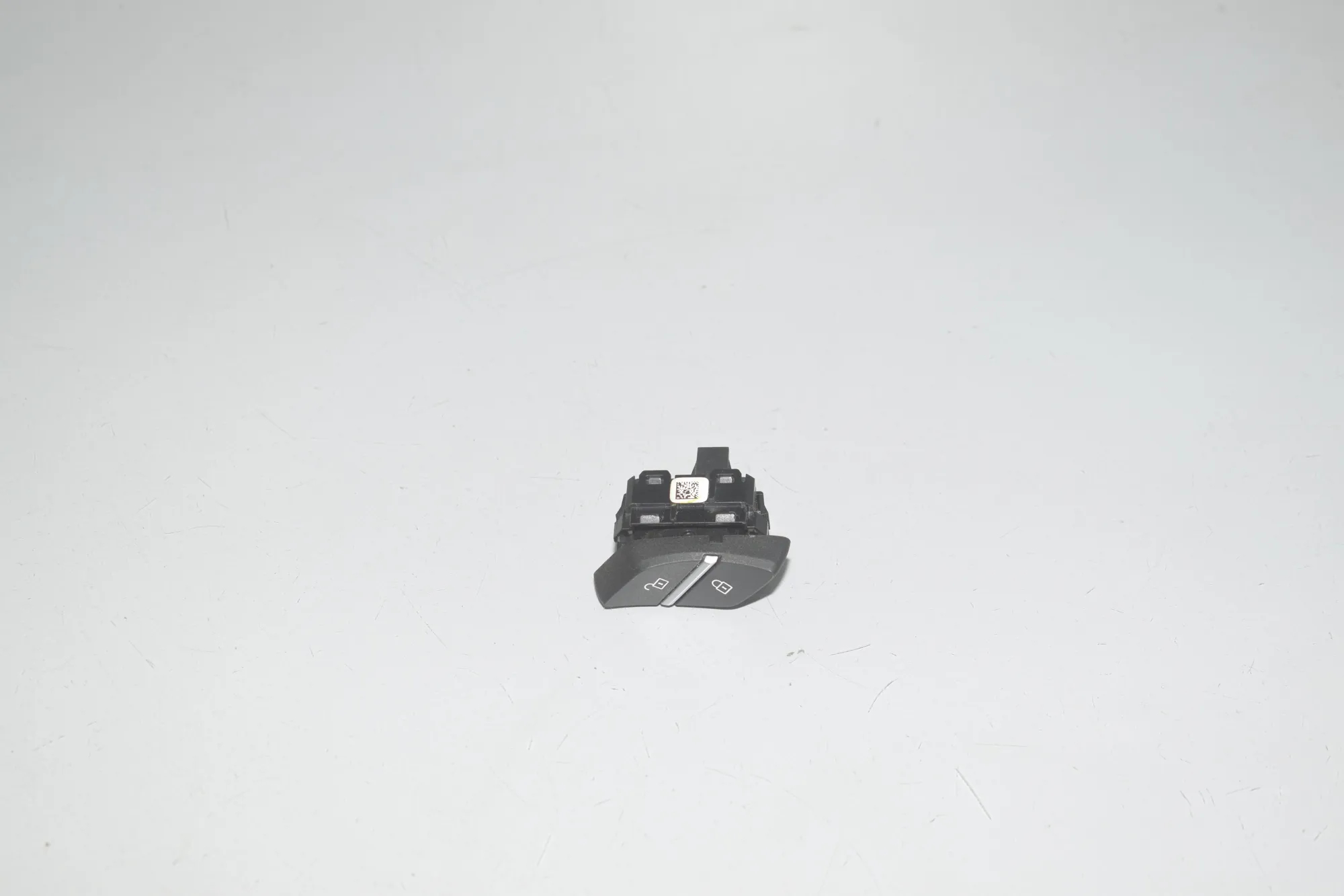 Central Locking Switch – OEM 9350442 · BMW X6 (F16, F86) xDrive 30 d 2016