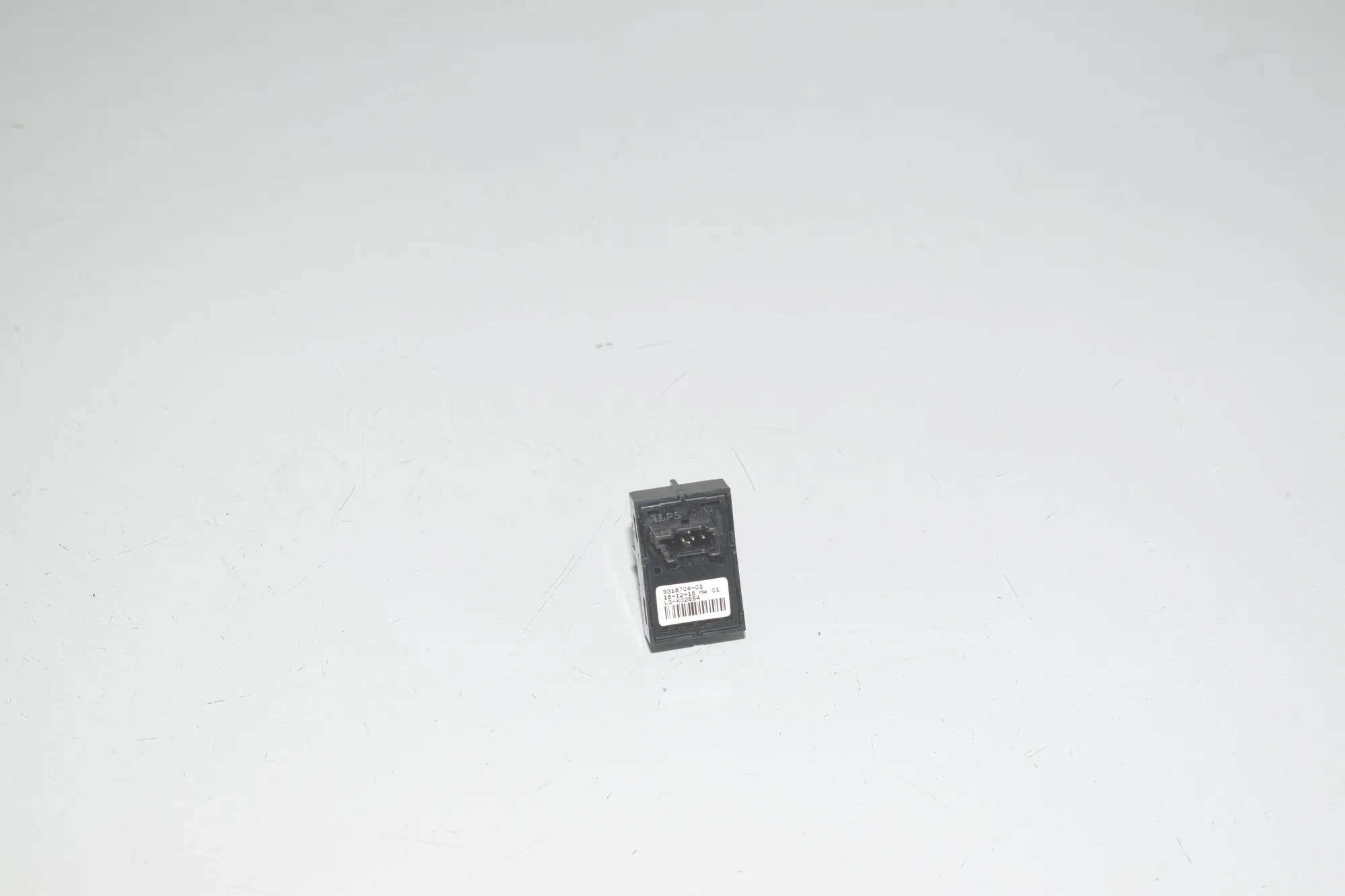 Tailgate Open Switch – OEM 9318704 · BMW X6 (F16, F86) xDrive 30 d 2016 – 4