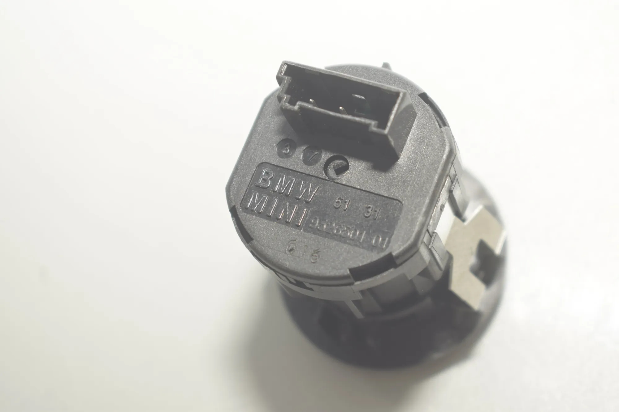 SRS Switch – OEM 9526501 · BMW X6 (F16, F86) xDrive 30 d 2016 – 5
