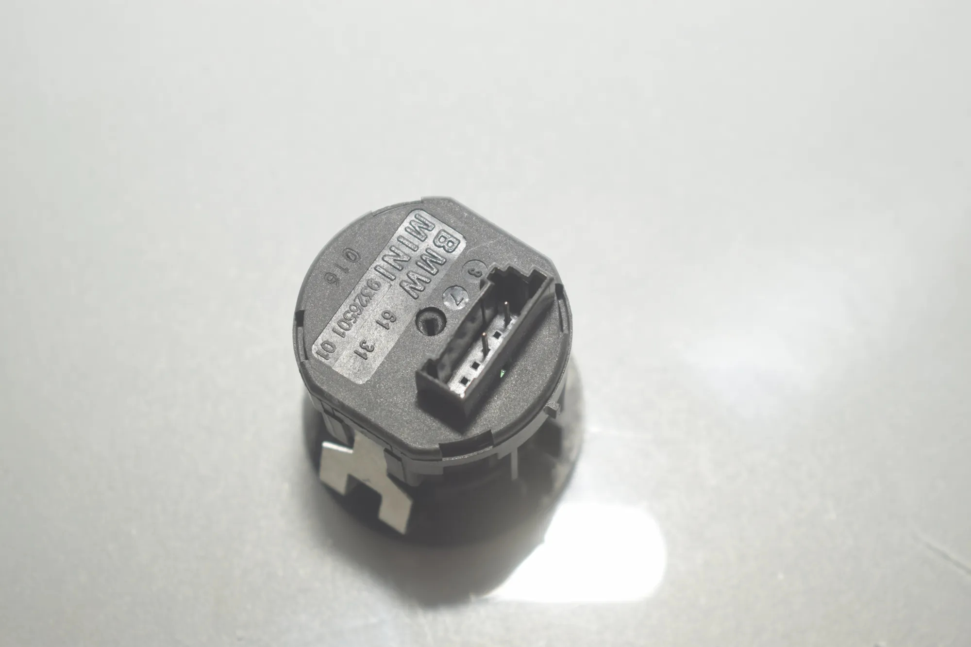 SRS Switch – OEM 9526501 · BMW X6 (F16, F86) xDrive 30 d 2016 – 4