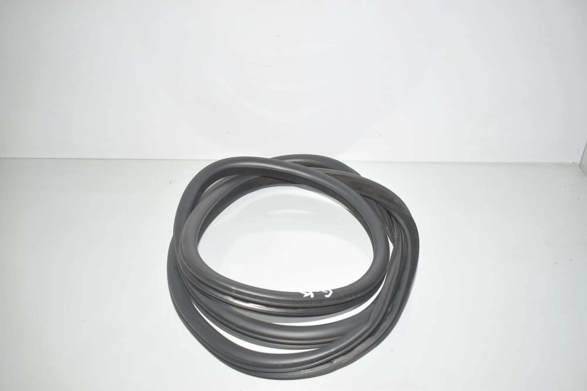 Rear Left Door Seal Rubber – OEM 7199770 · BMW 5 Touring (F11) 525 d 2010 – 3