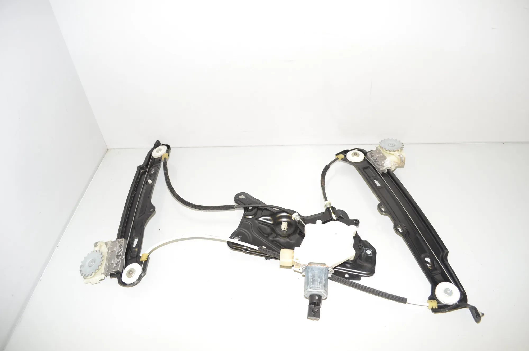 Rear Right Door Window Regulator – OEM 7365258 · BMW 4 Gran Coupe (F36) 418 d 2017 – 3