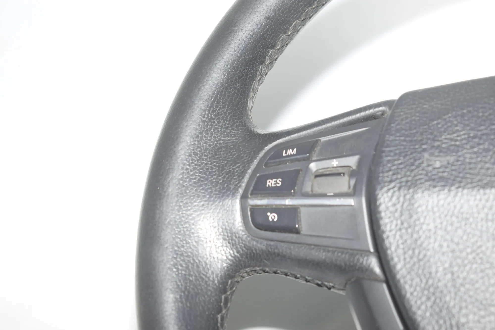 Steering Wheel – OEM 9229480 · BMW 5 Touring (F11) 525 d 2010 – 4