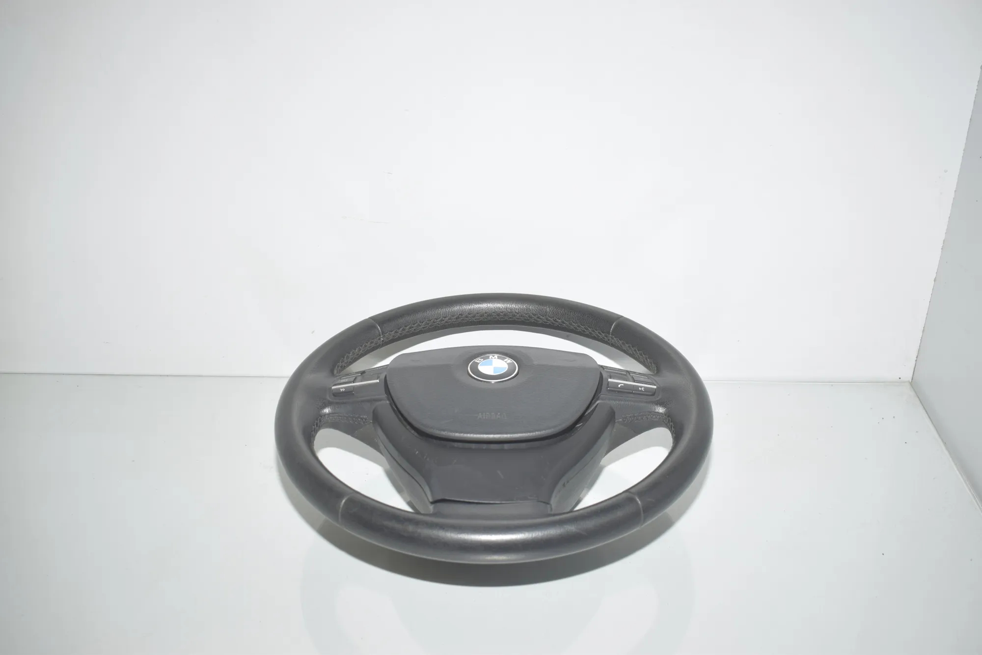 Steering Wheel – OEM 9229480 · BMW 5 Touring (F11) 525 d 2010 – 2