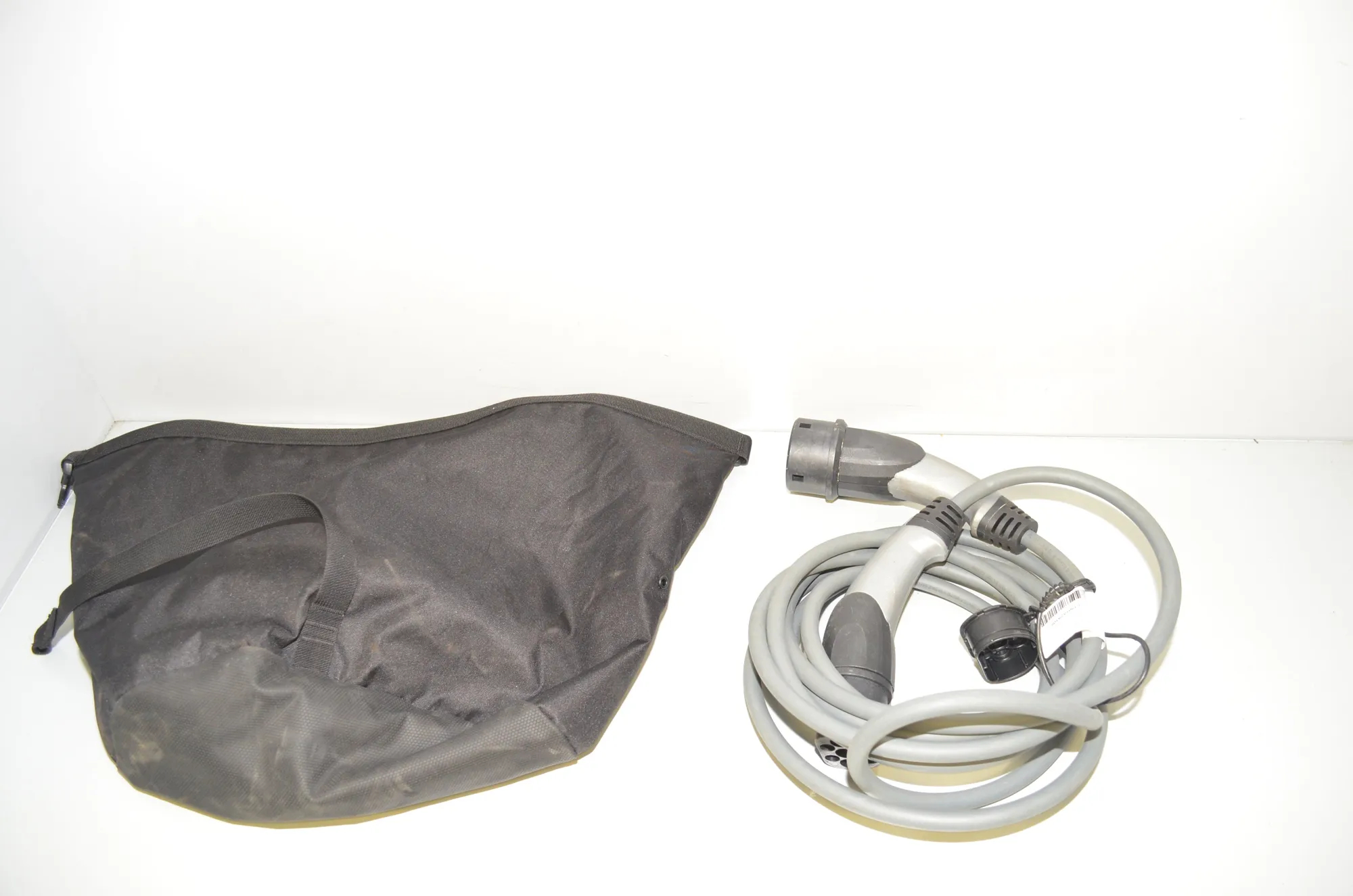 Battery Charging Cable – OEM 905A2A1 · BMW 3 Touring (G21) (2019 - -) 330 e Plug-in-Hybrid 2020 – 2