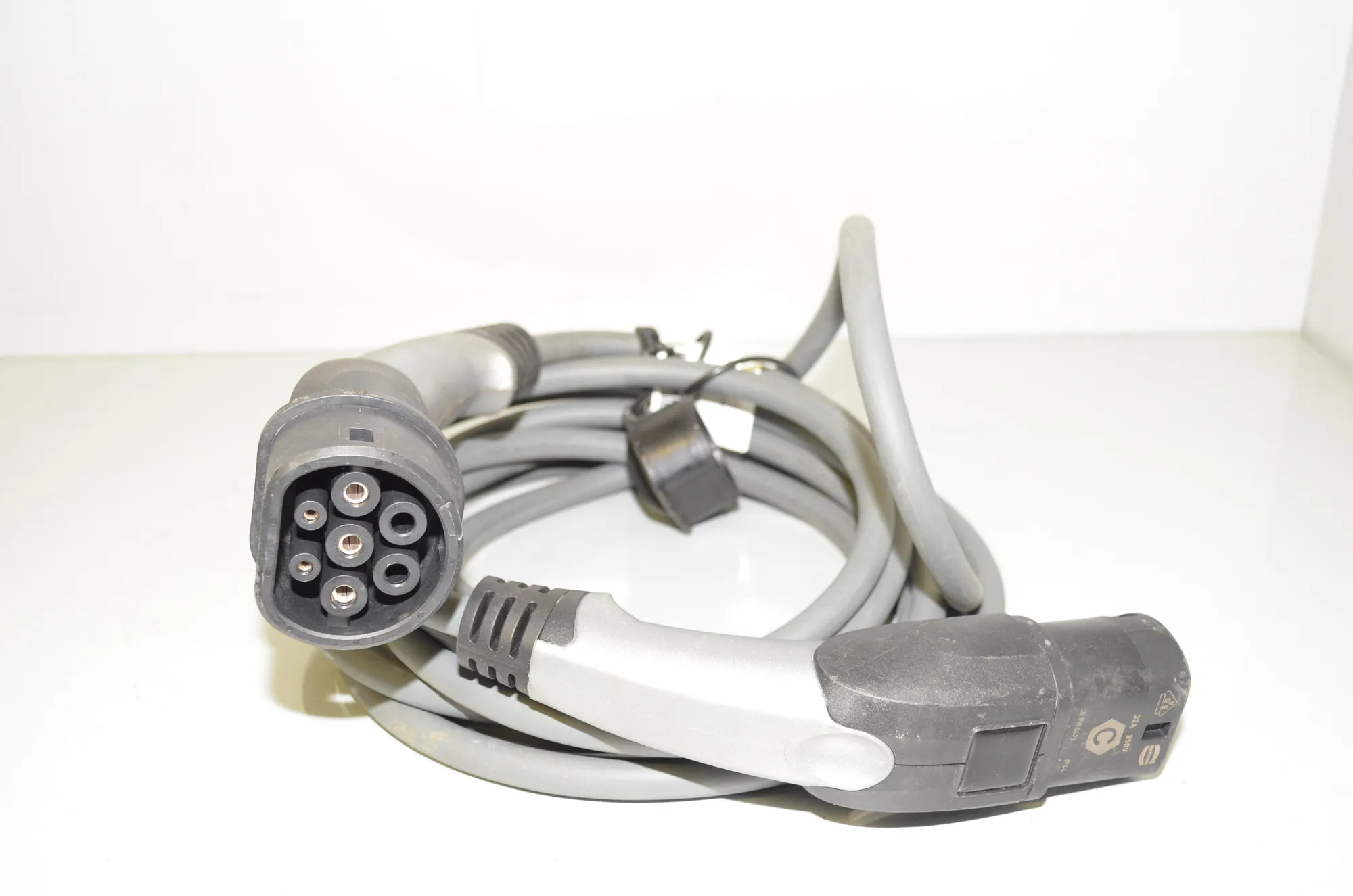 Battery Charging Cable – OEM 905A2A1 · BMW 3 Touring (G21) (2019 - -) 330 e Plug-in-Hybrid 2020 – 4