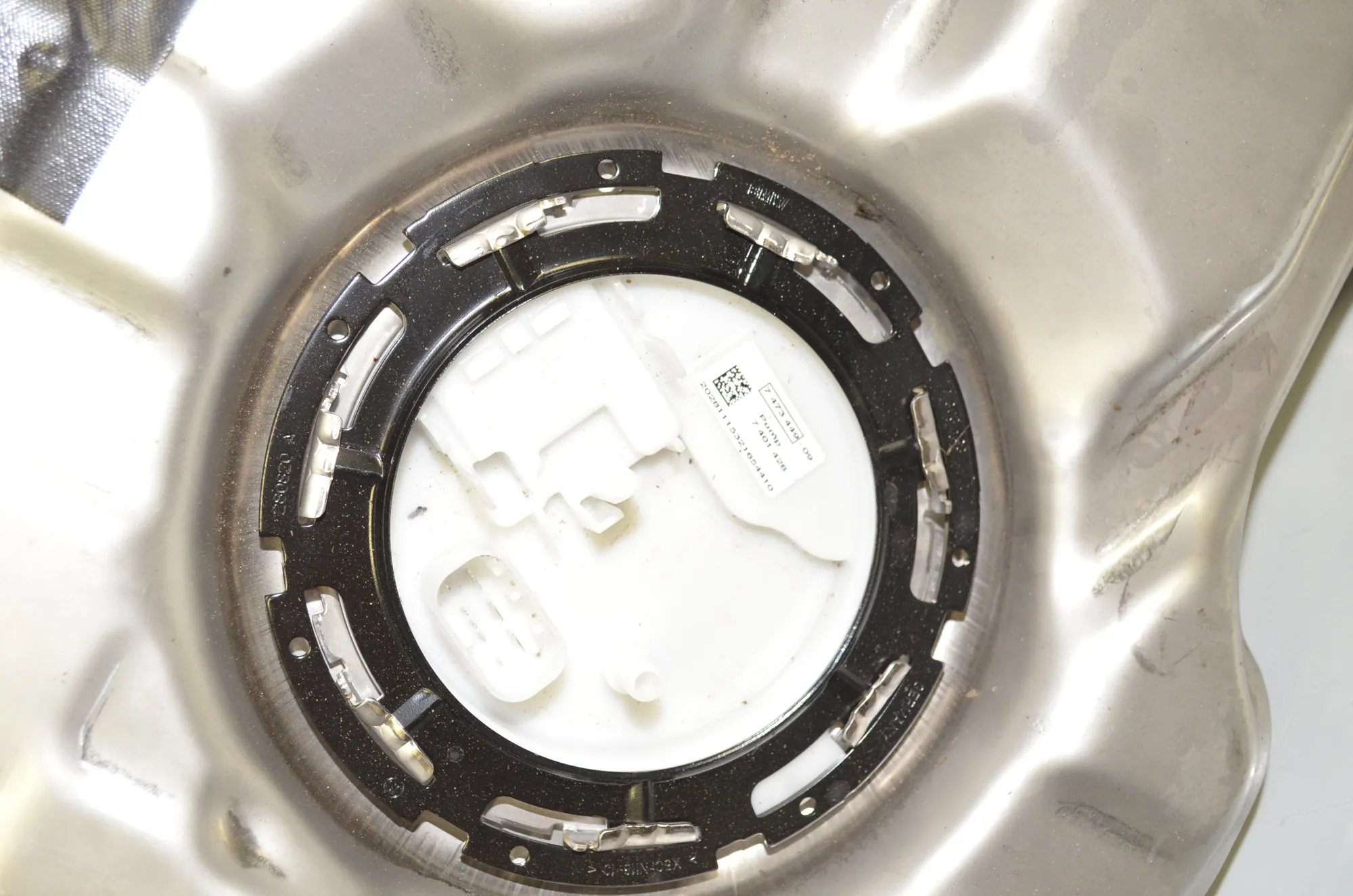 Fuel Tank – OEM 7473449 · BMW 3 Touring (G21) (2019 - -) 330 e Plug-in-Hybrid 2020 – 2