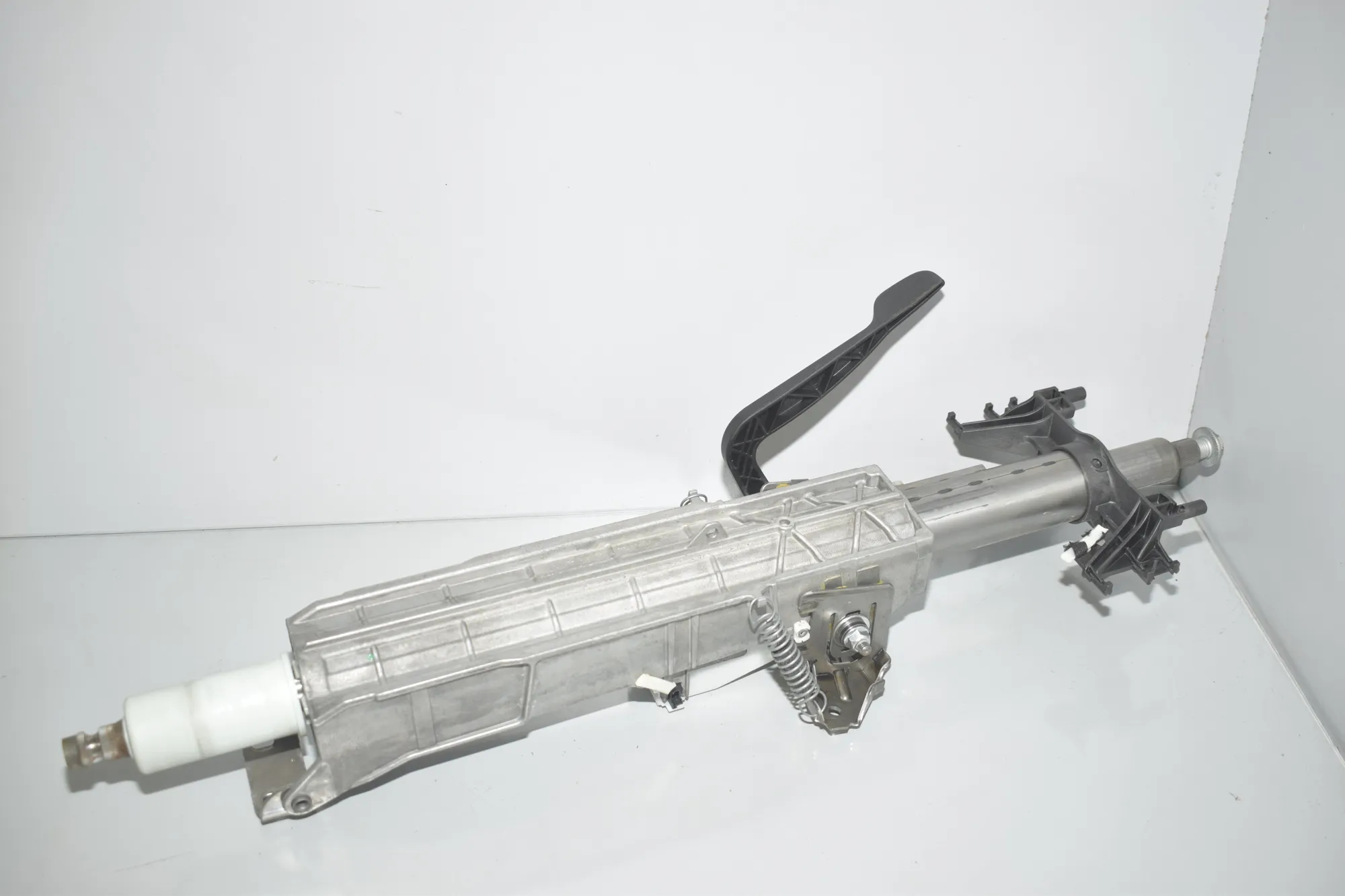 Steering Wheel Adjustment Mechanism – OEM 6854964 · BMW 4 Gran Coupe (F36) 418 d 2017 – 2