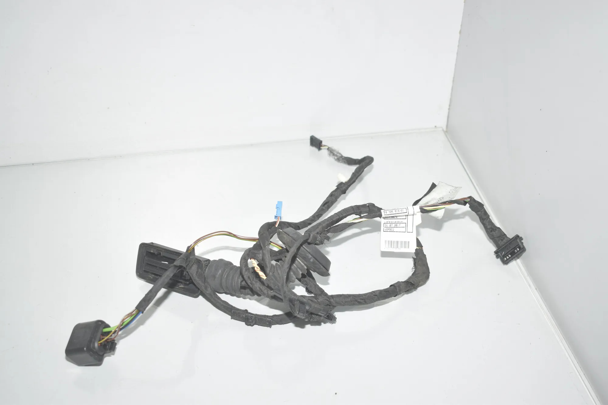 Rear Right Door Wiring – OEM 9325916 · BMW 4 Gran Coupe (F36) 418 d 2017 – 3
