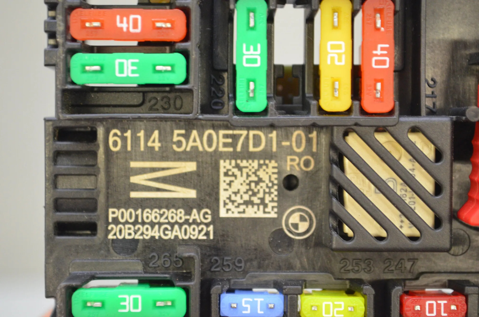 Fuse Box – OEM 5A0E7D1 · BMW 3 Touring (G21) (2019 - -) 330 e Plug-in-Hybrid 2020 – 5