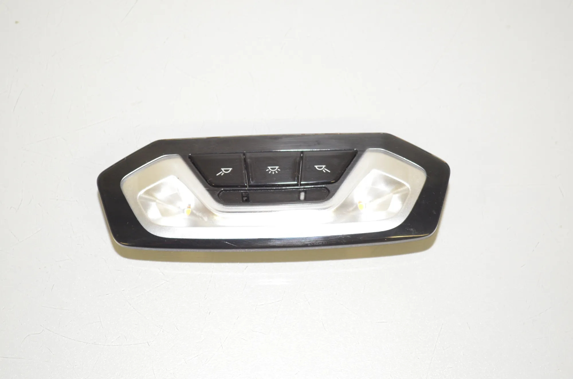 Interior Lighting – OEM 7910812 · BMW 3 Touring (G21) (2019 - -) 330 e Plug-in-Hybrid 2020 – 2