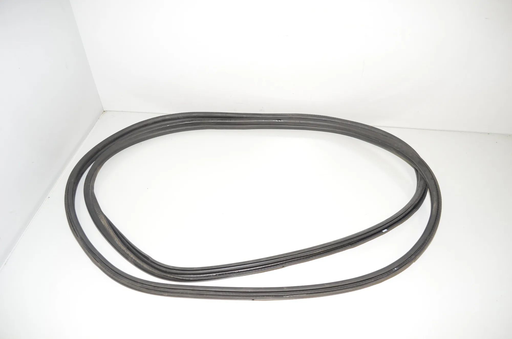 Tailgate Rubber Seal – OEM 7237488 · BMW 5 Gran Turismo (F07) 530 d 2014 – 3