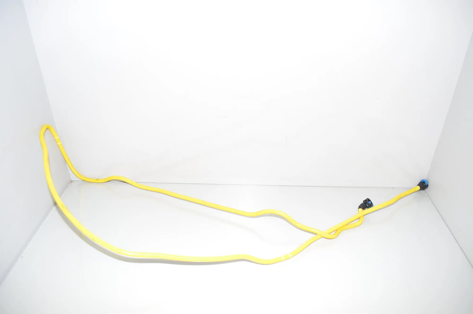 Fuel Return Pipe – OEM 7053988 · BMW 5 Gran Turismo (F07) 530 d 2014 – 2