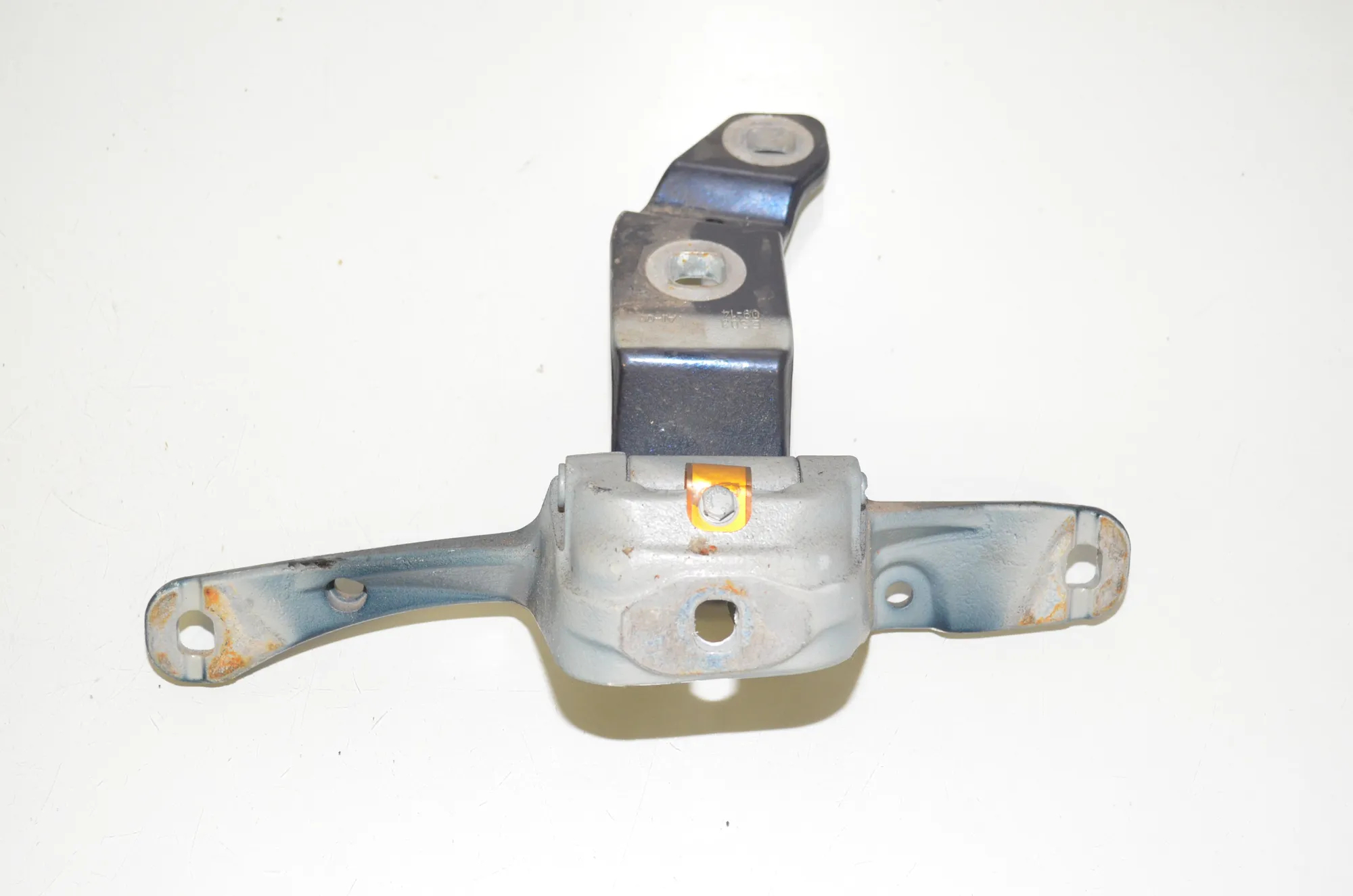 Right Side Bootlid Hinge – OEM 7200534 · BMW 5 Gran Turismo (F07) 530 d 2014 – 4