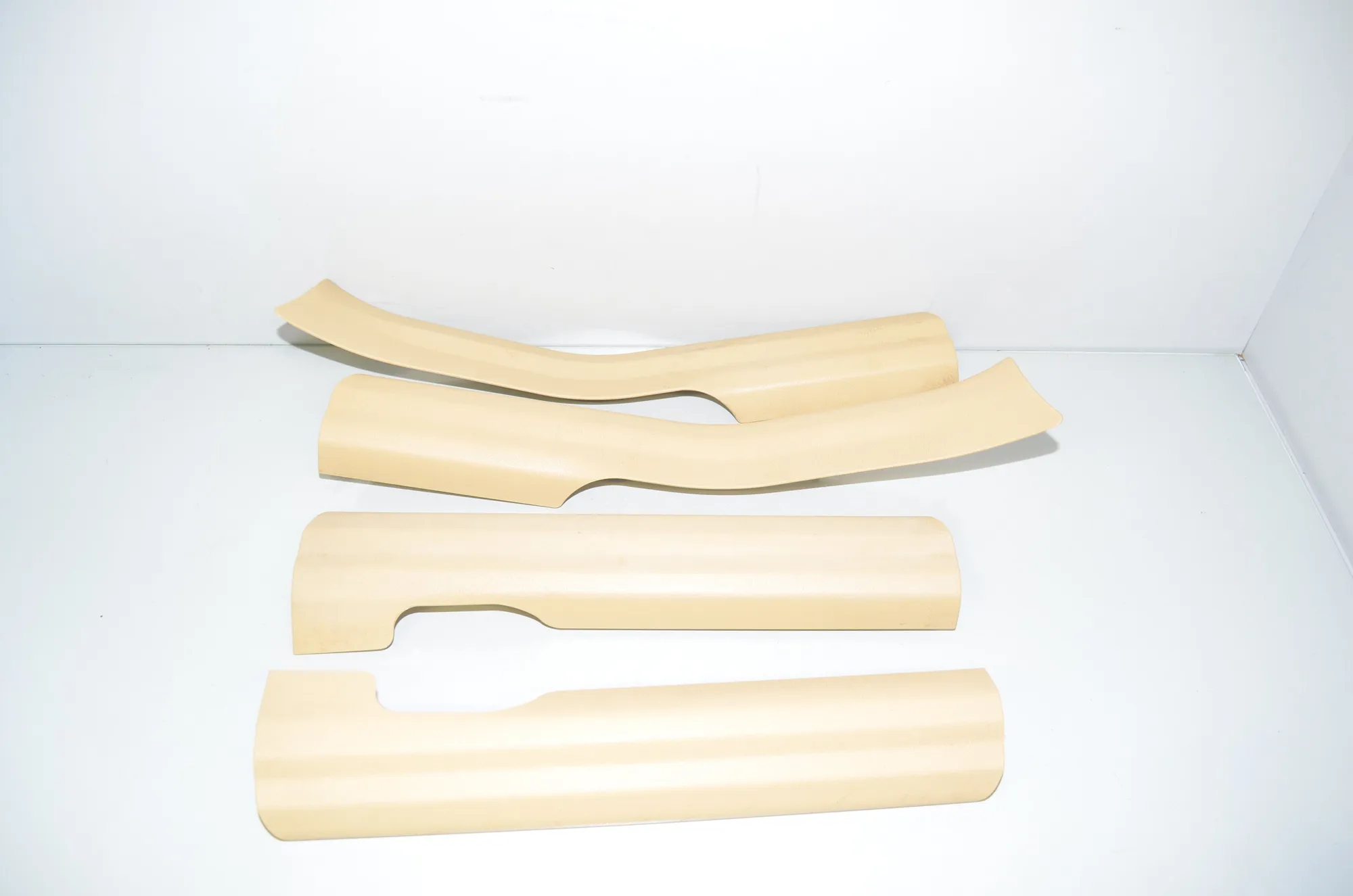 Front Right Interior Step Trim – OEM 9138916 · BMW 5 Gran Turismo (F07) 530 d 2014