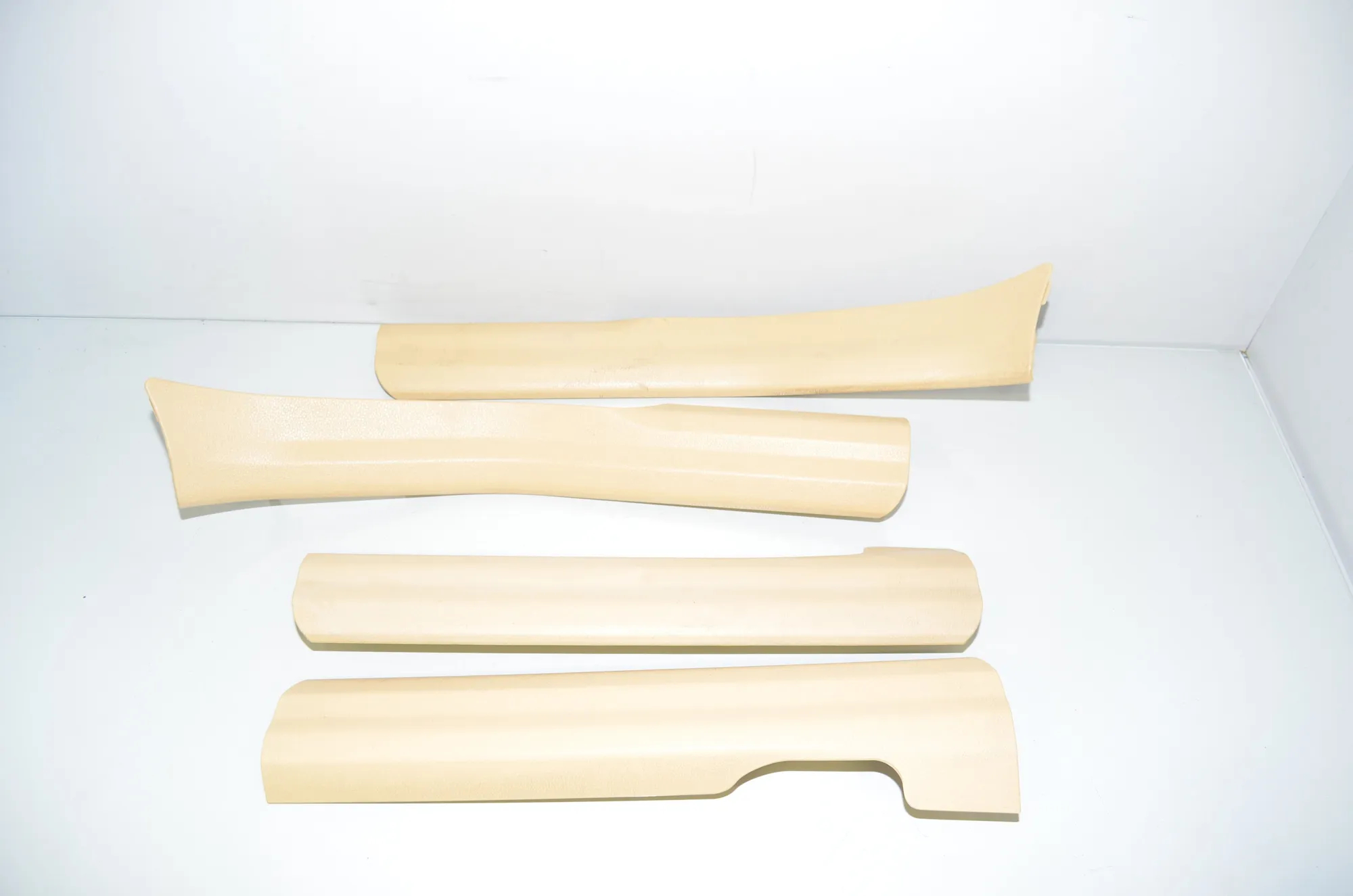 Front Right Interior Step Trim – OEM 9138916 · BMW 5 Gran Turismo (F07) 530 d 2014 – 2