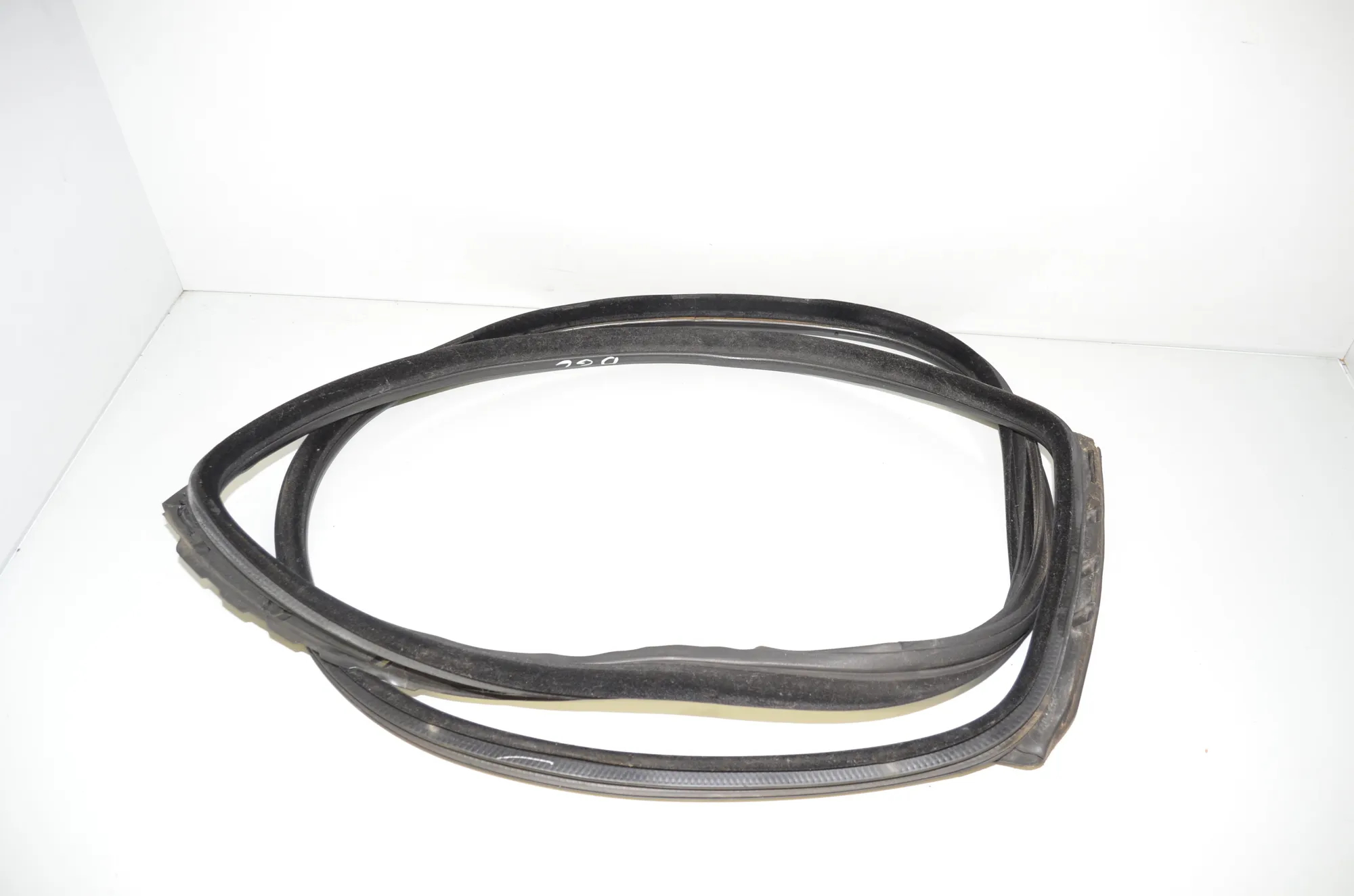 Rear Right Door Seal Rubber – OEM 7226398 · BMW 5 Gran Turismo (F07) 530 d 2014 – 3