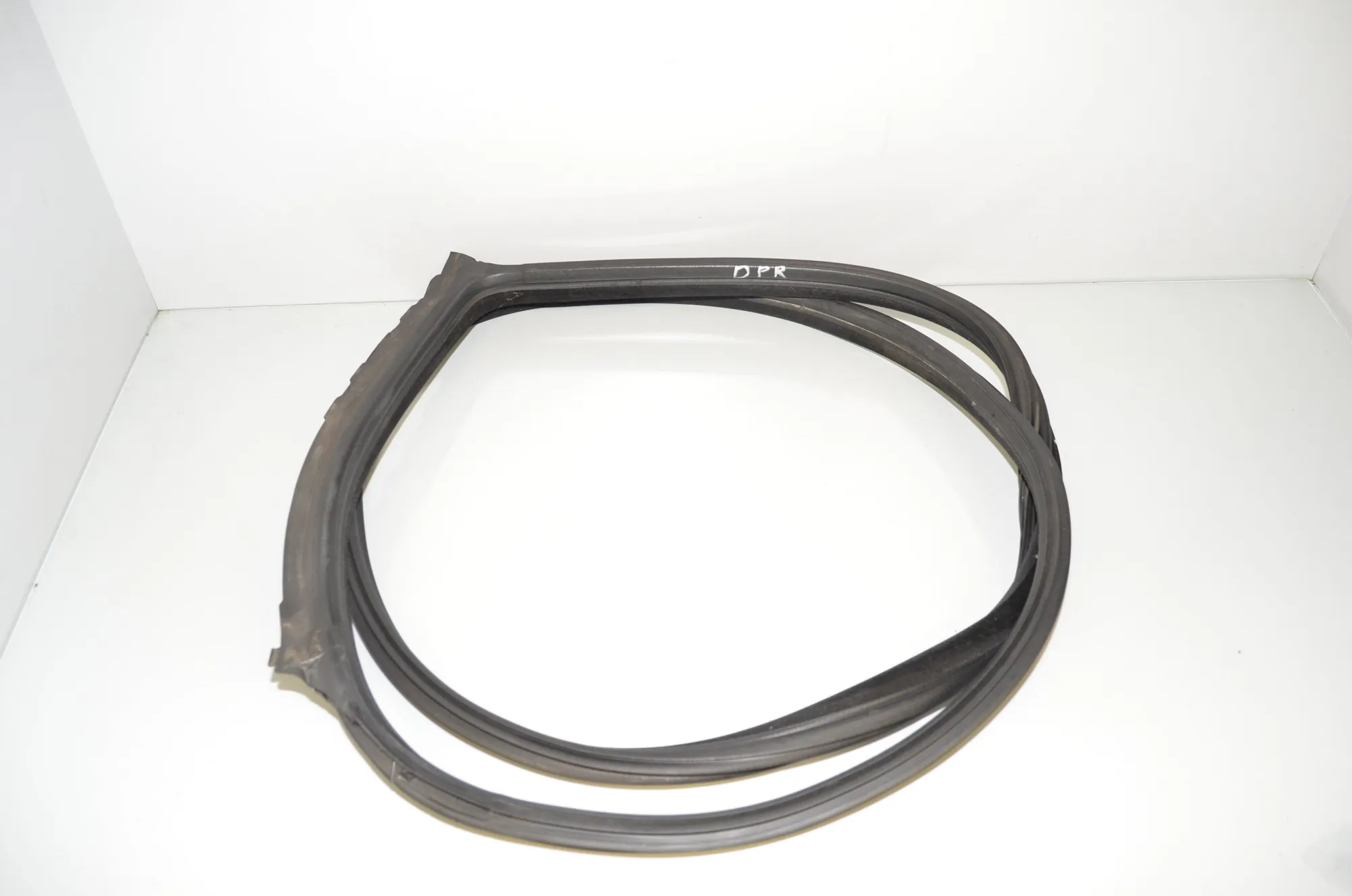 Front Right Door Seal Rubber – OEM 7226396 · BMW 5 Gran Turismo (F07) 530 d 2014
