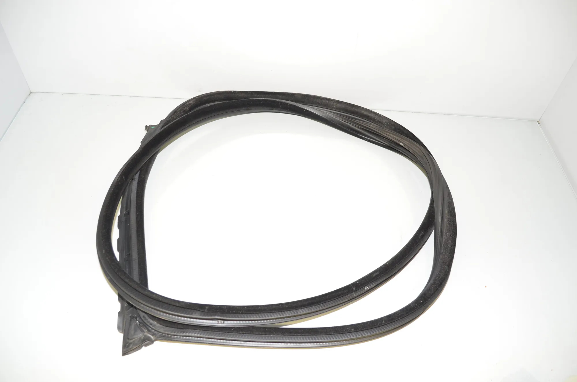 Front Right Door Seal Rubber – OEM 7226396 · BMW 5 Gran Turismo (F07) 530 d 2014 – 3