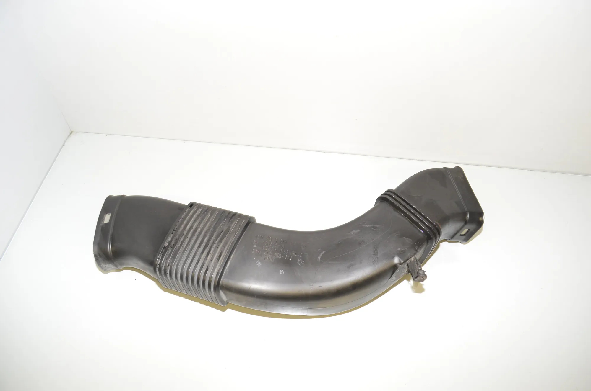Air Intake Tube – OEM 8513454 · BMW 5 Touring (F11) 530 d xDrive 2013 – 2