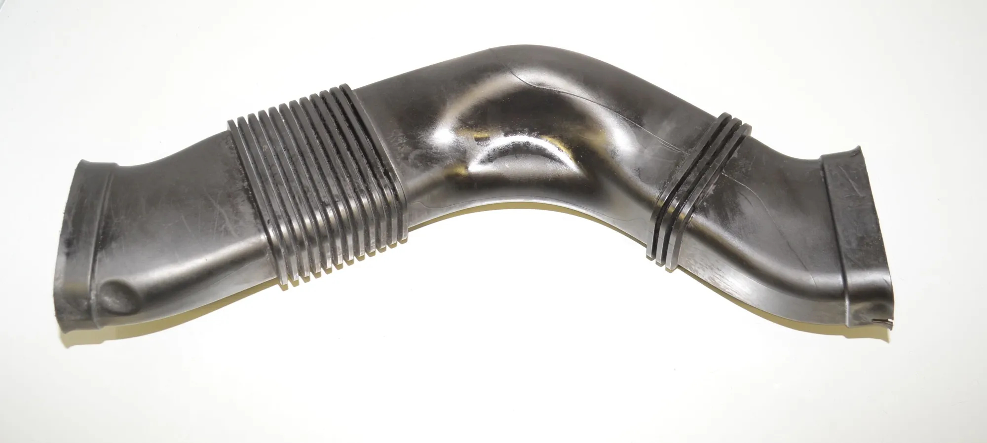 Air Intake Tube – OEM 8513454 · BMW 5 Touring (F11) 530 d xDrive 2013 – 3