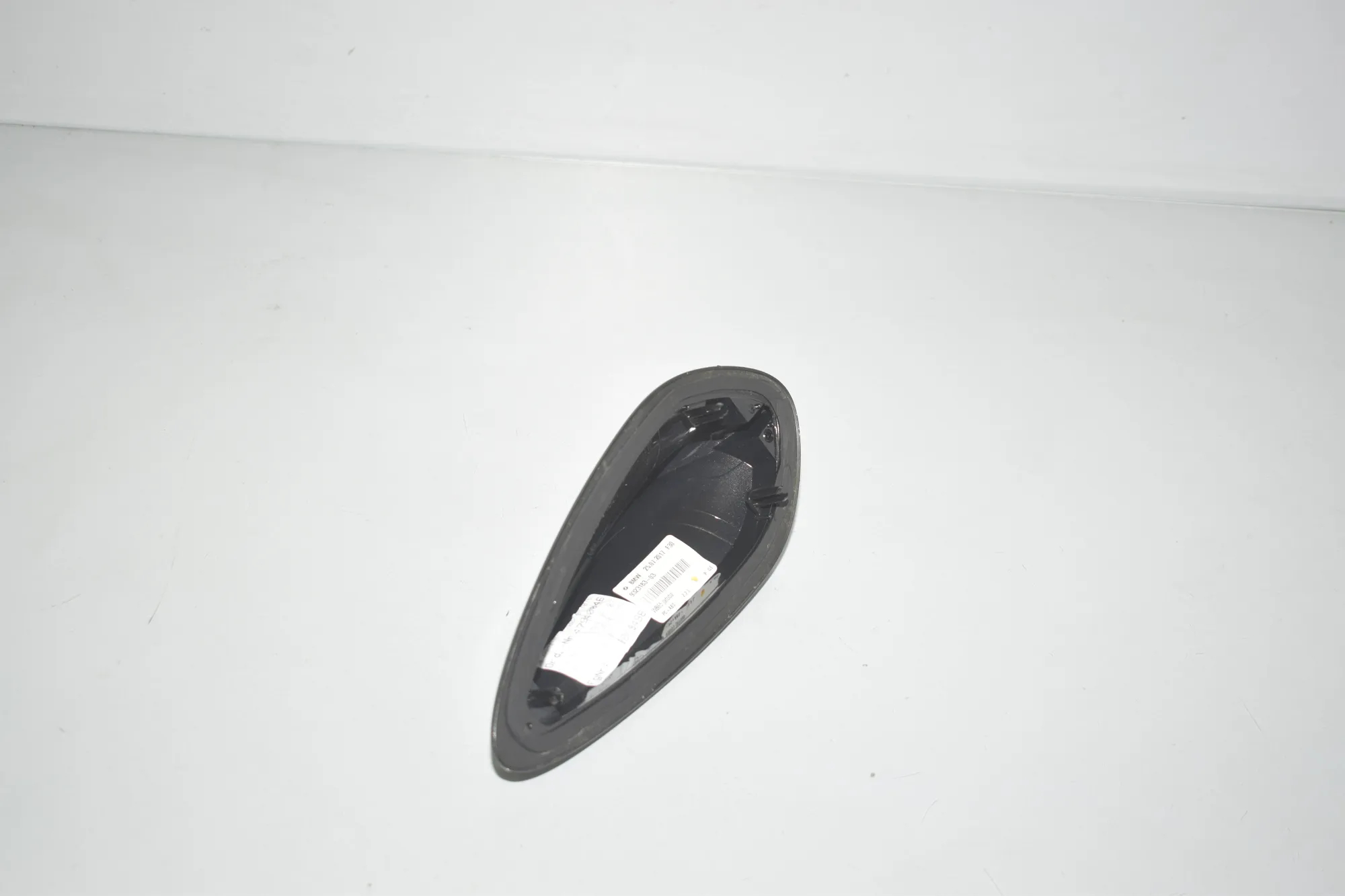 Antenna Trim – OEM 9323183 · BMW 4 Gran Coupe (F36) 418 d 2017 – 4