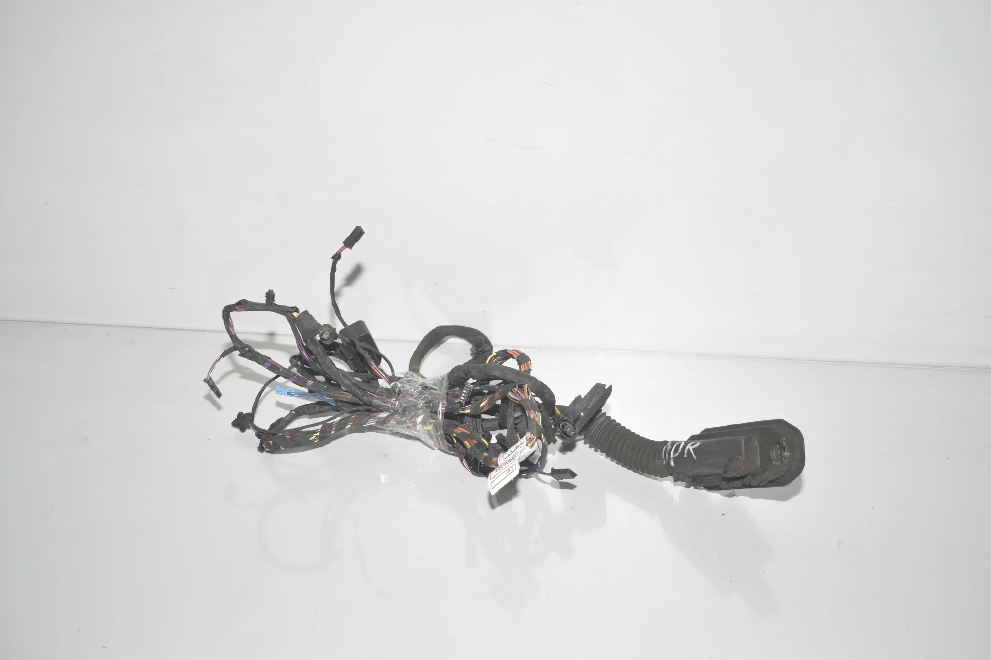 Front Right Door Wiring – OEM 8864793 · BMW 5 Gran Turismo (F07) 530 d 2014 – 2