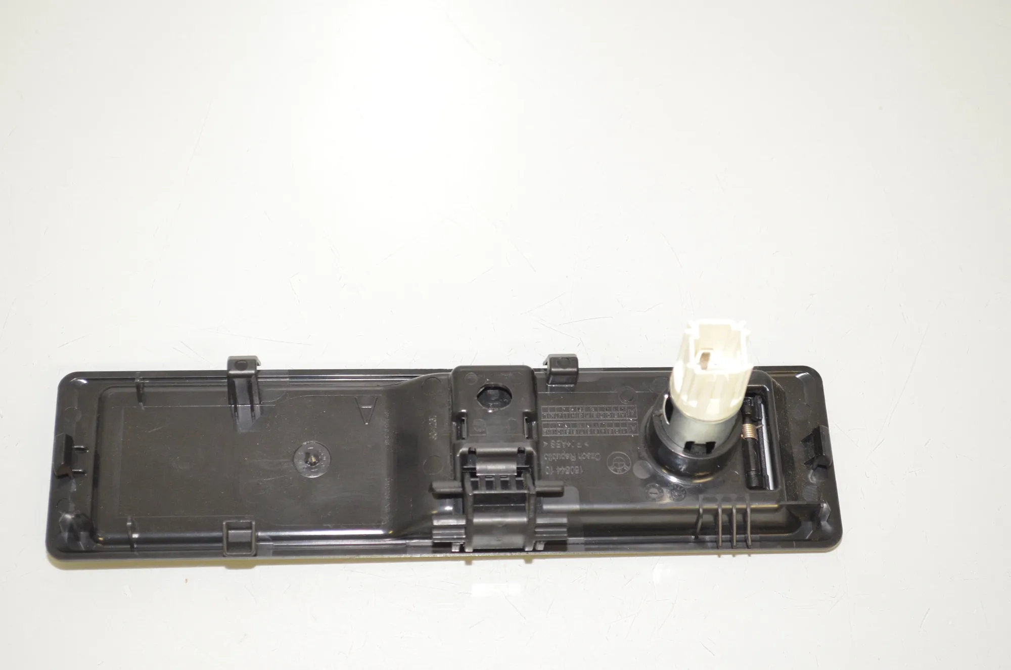 Other Boot Trunk Parts – OEM 6998521 · BMW 3 Touring (G21) (2019 - -) 330 e Plug-in-Hybrid 2020 – 3