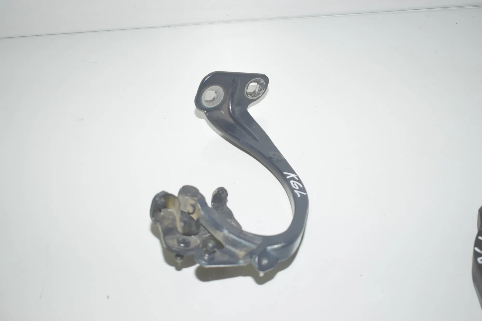 Left Side Bootlid Hinge – OEM 7200507 · BMW 5 Gran Turismo (F07) 530 d 2014 – 5