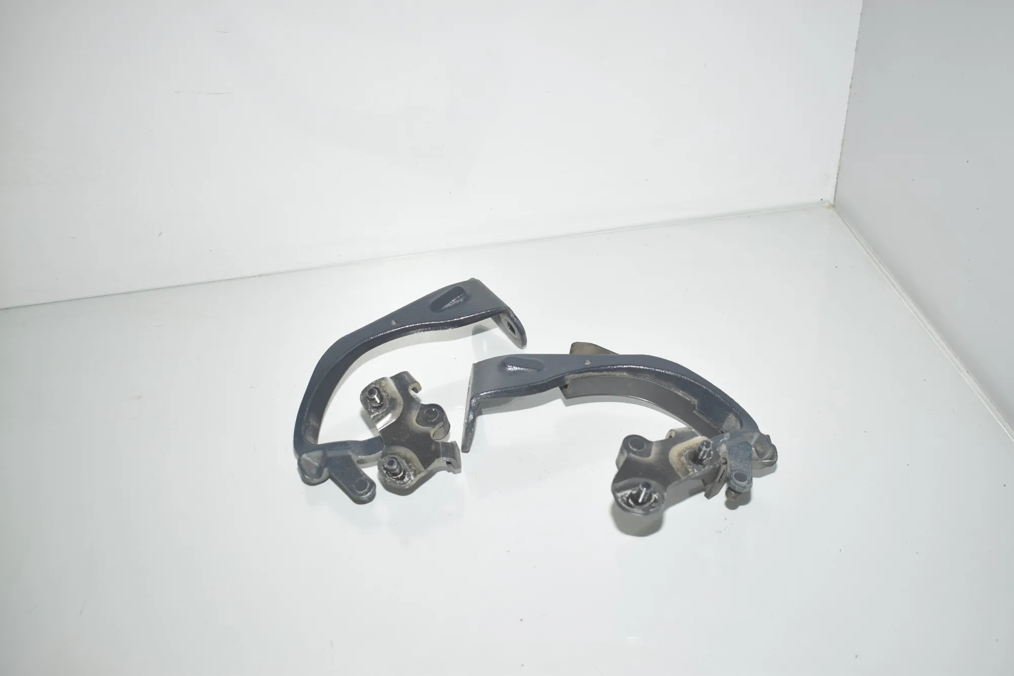 Left Side Bootlid Hinge – OEM 7200507 · BMW 5 Gran Turismo (F07) 530 d 2014 – 3