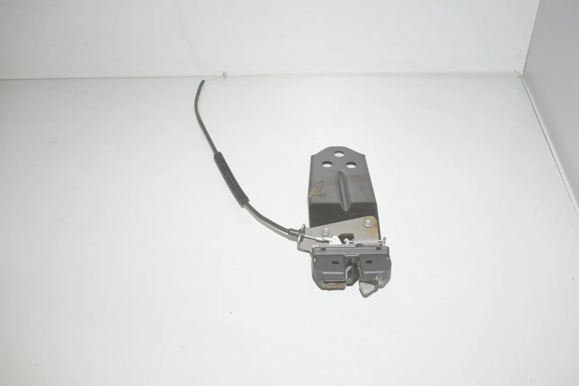 Rear Seat Backrest Lock – OEM 7329295 · BMW 5 Gran Turismo (F07) 530 d 2014 – 4