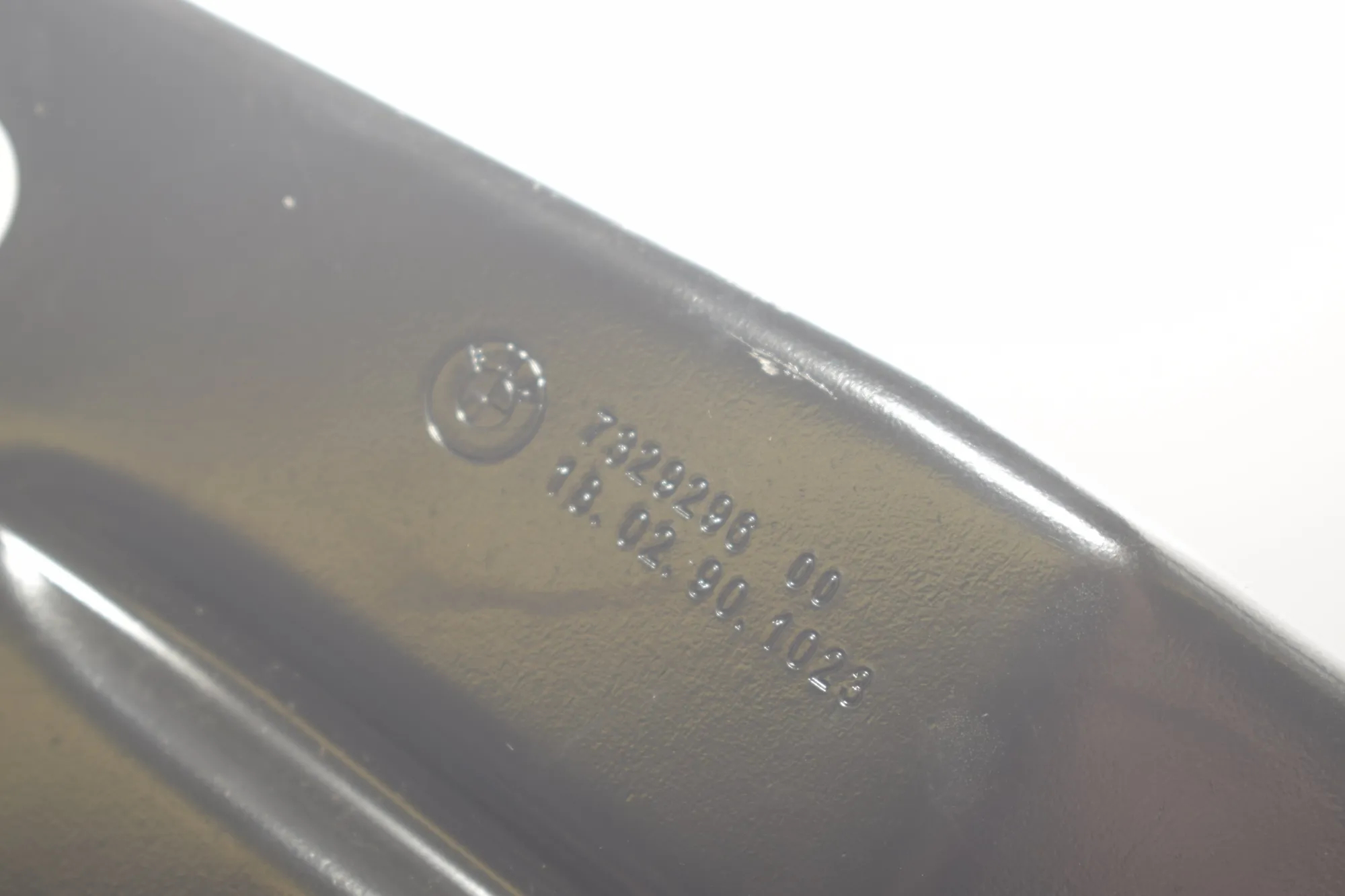 Rear Seat Backrest Lock – OEM 7329296 · BMW 5 Gran Turismo (F07) 530 d 2014 – 5